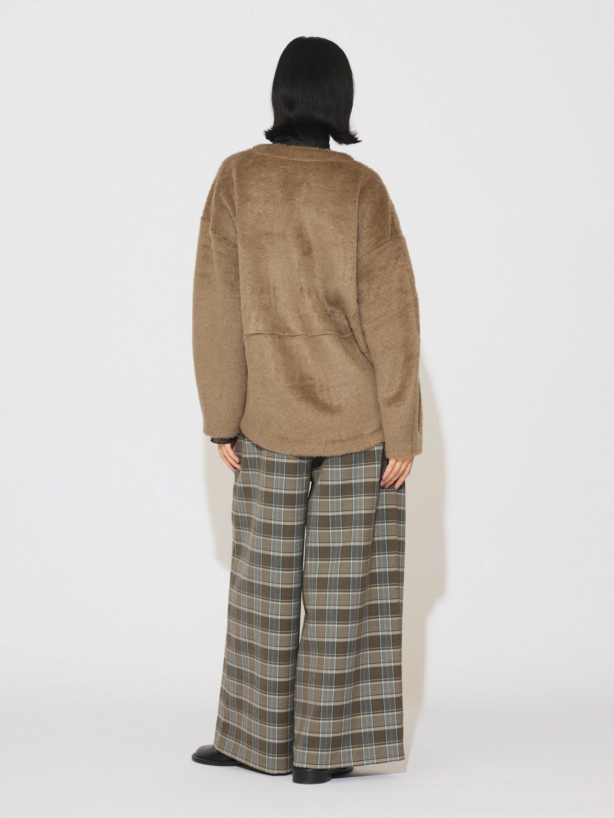 コクーンラウンドカーディガン