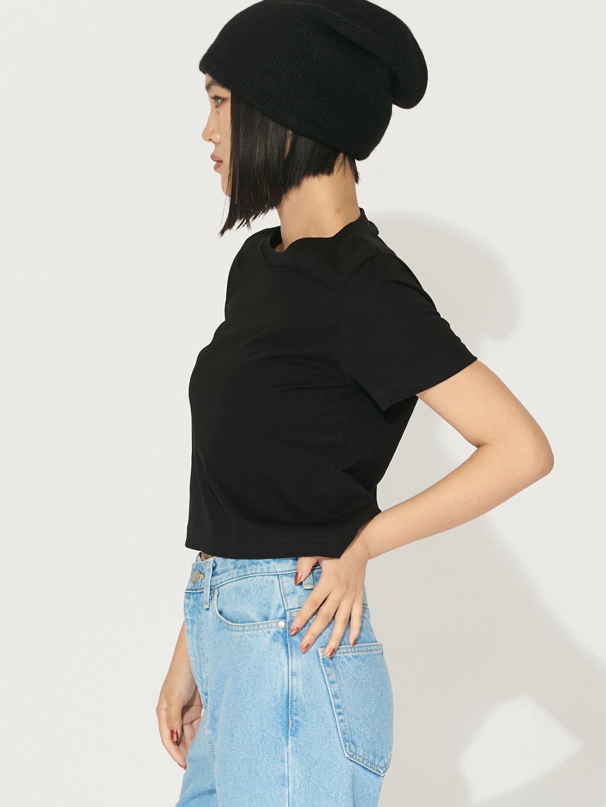 cropped tee