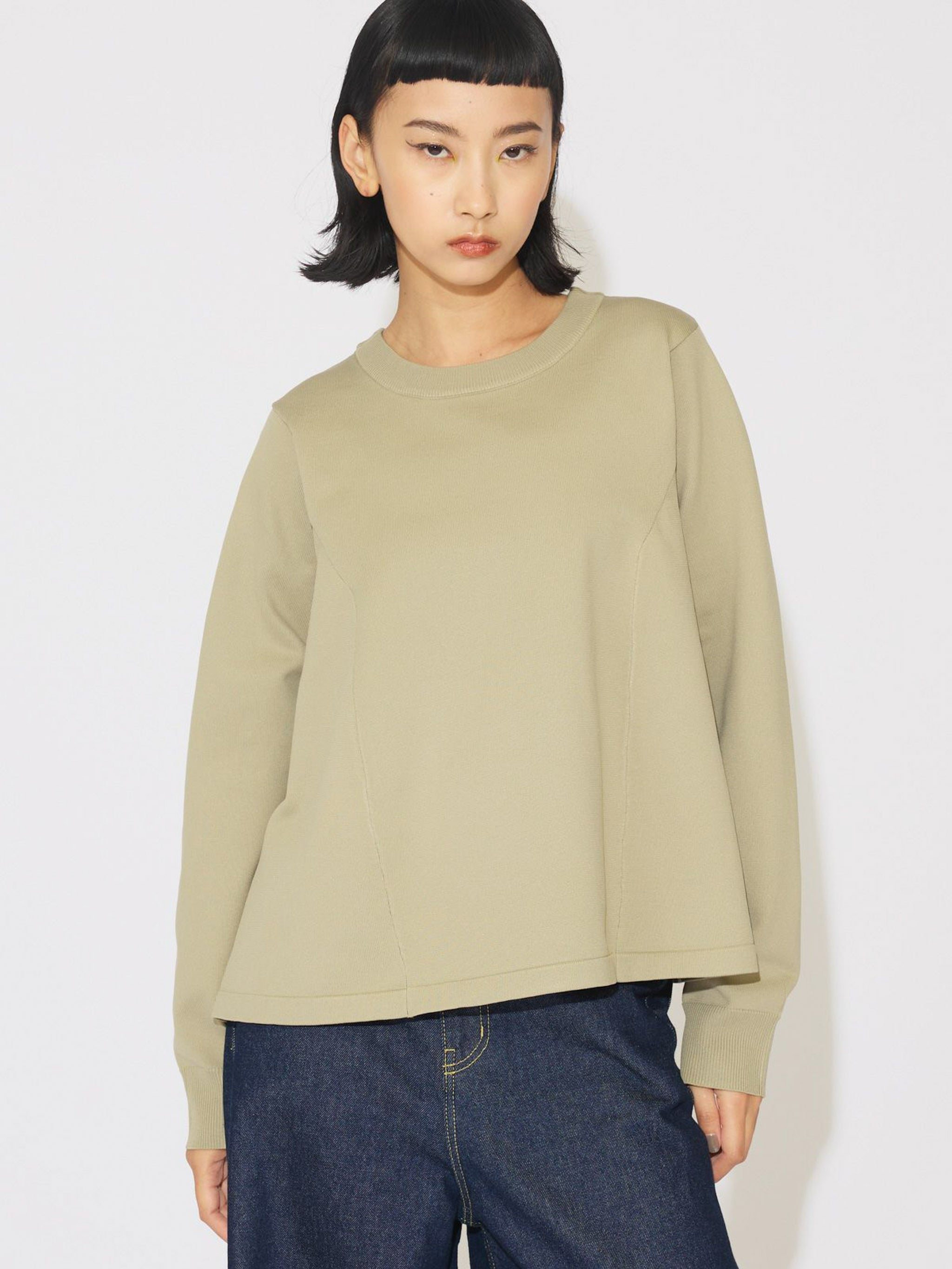 ボリュームフレアプルオーバー