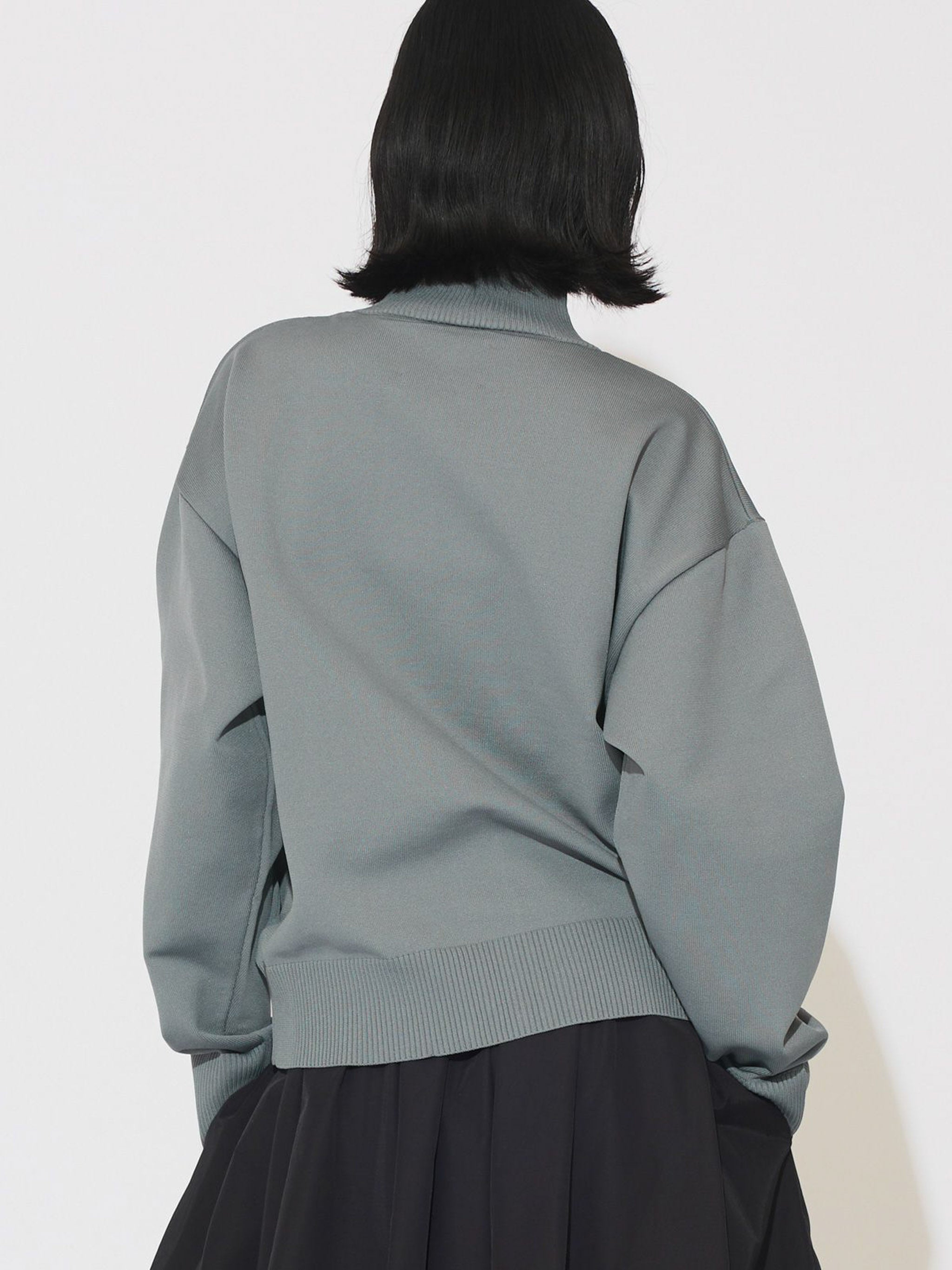 ハイネックジップカーディガン