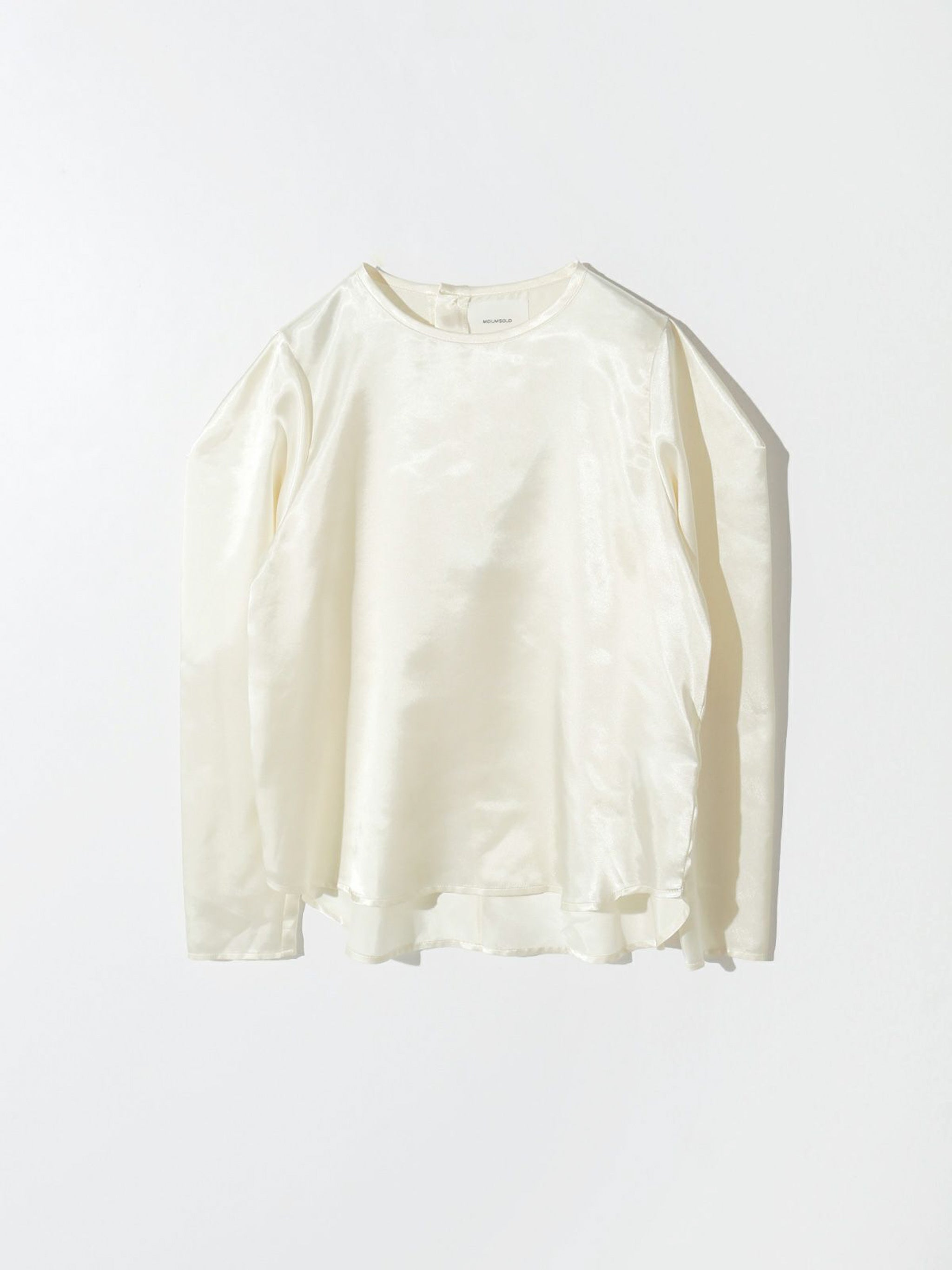 パフスリーブサテンブラウス(3-1631)