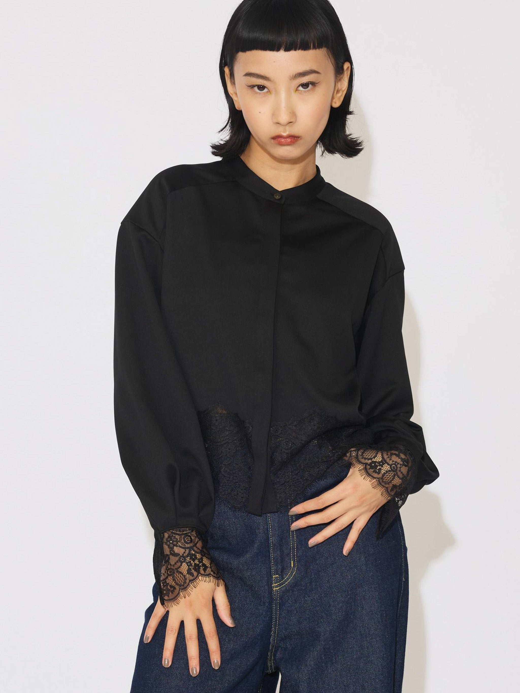 レースカットワークシャツ