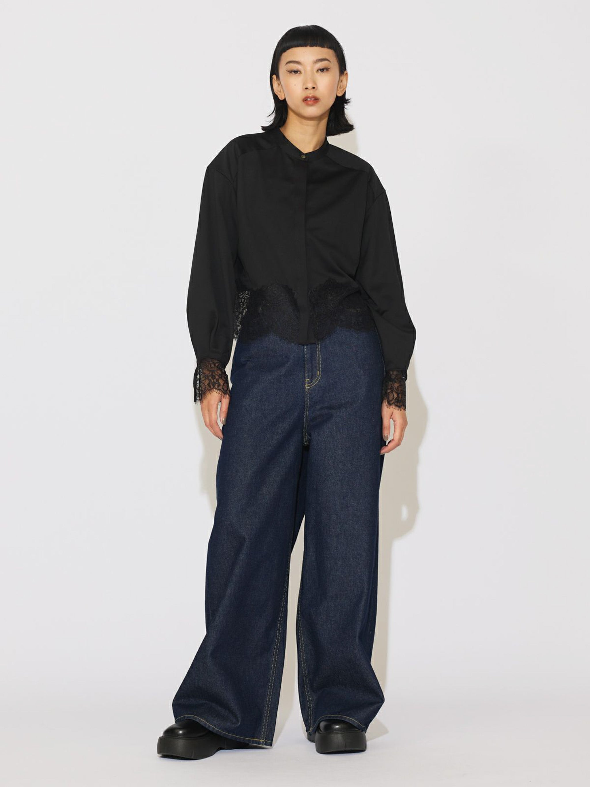 レースカットワークシャツ