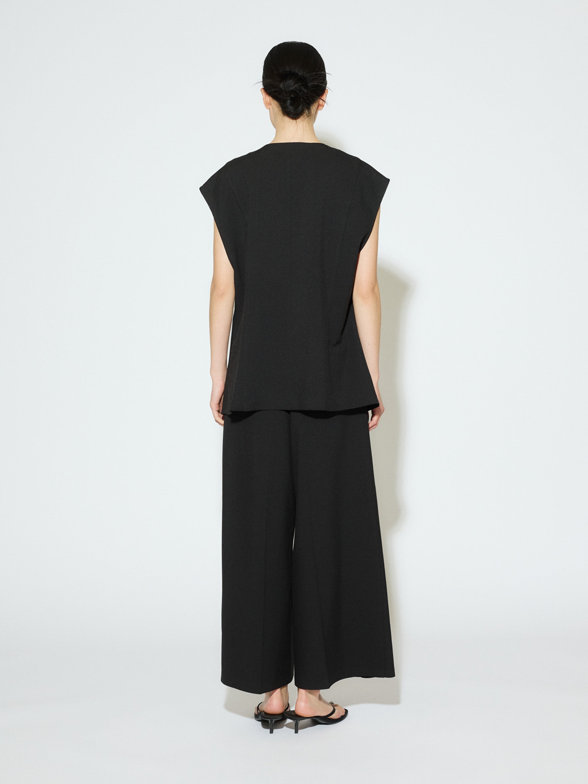 no collar vest