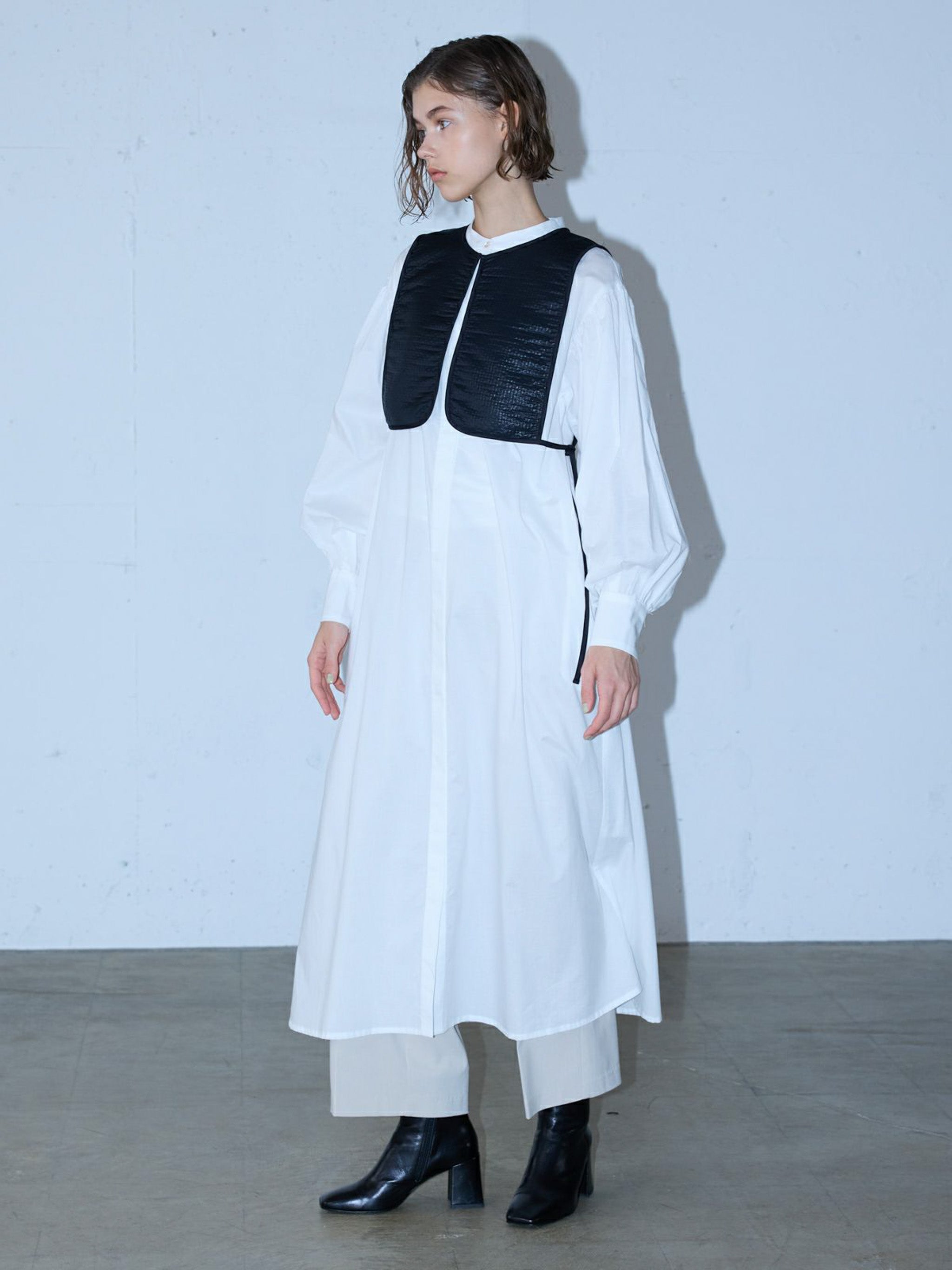 ベスト付きロングシャツワンピース