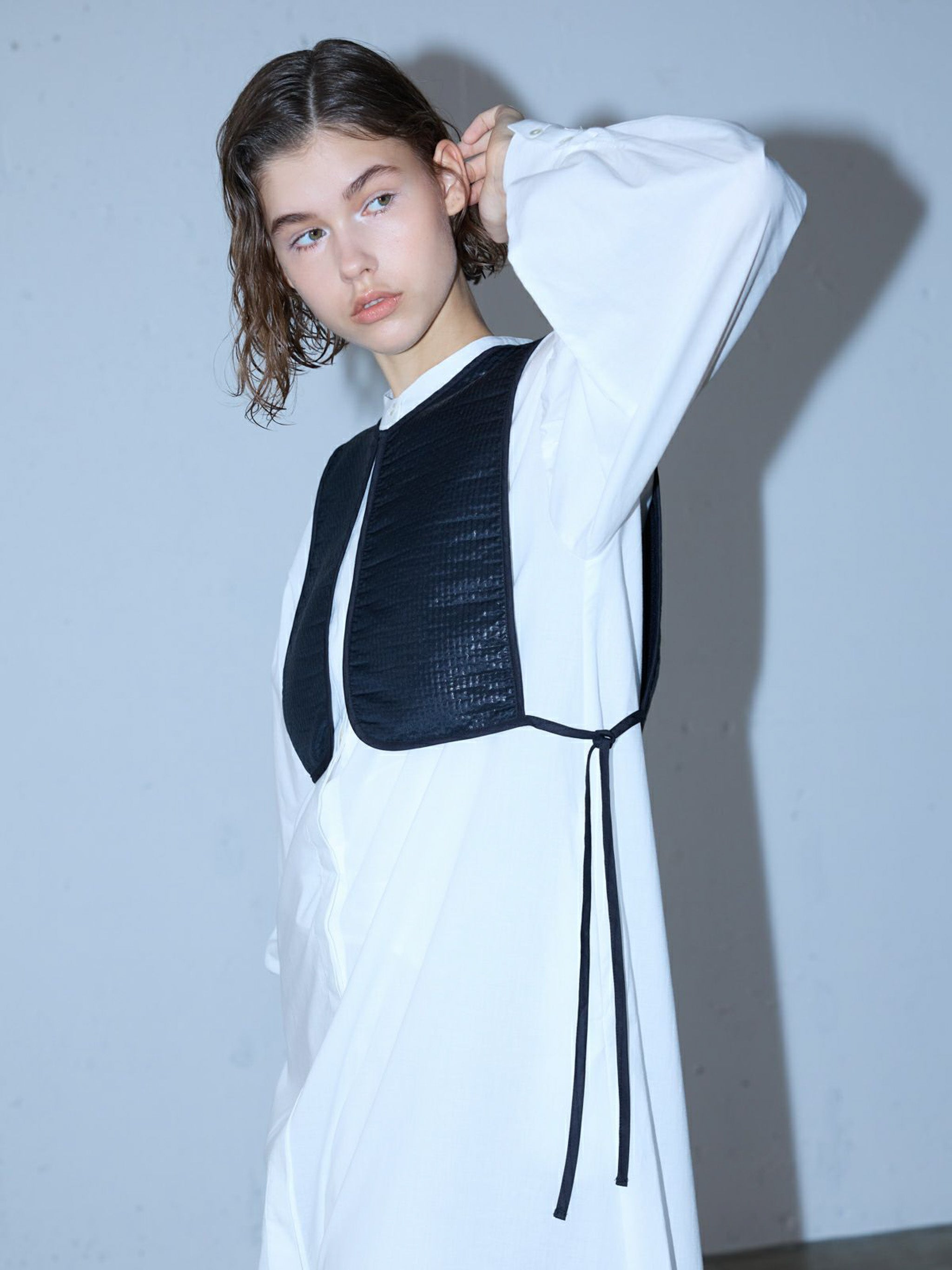 ベスト付きロングシャツワンピース