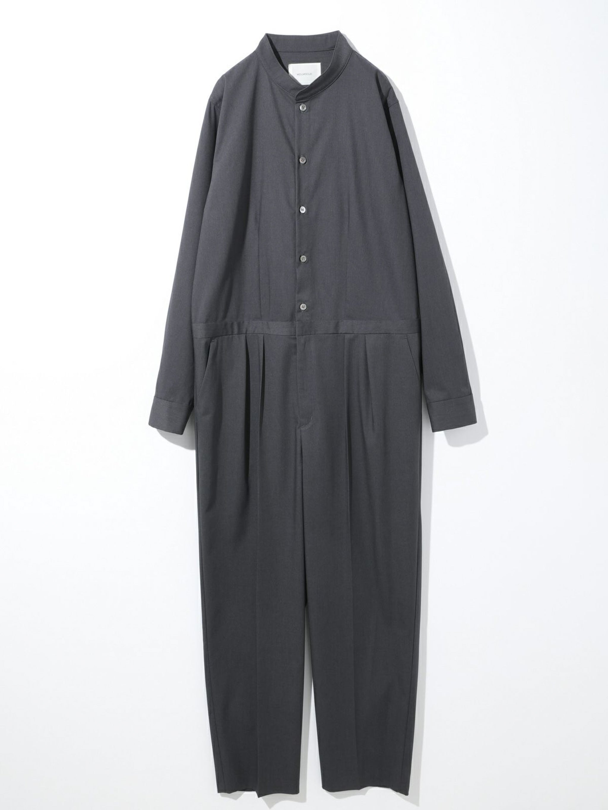 ジャンプスーツ