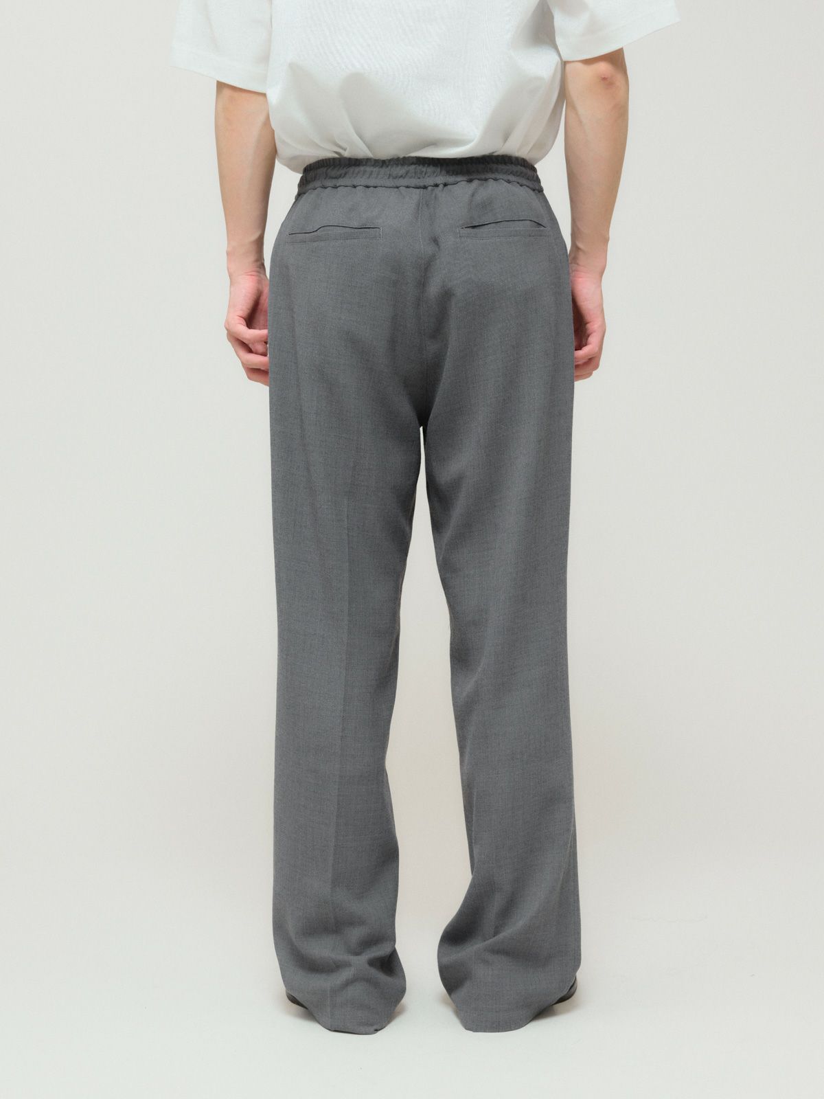 tuck straight slacks