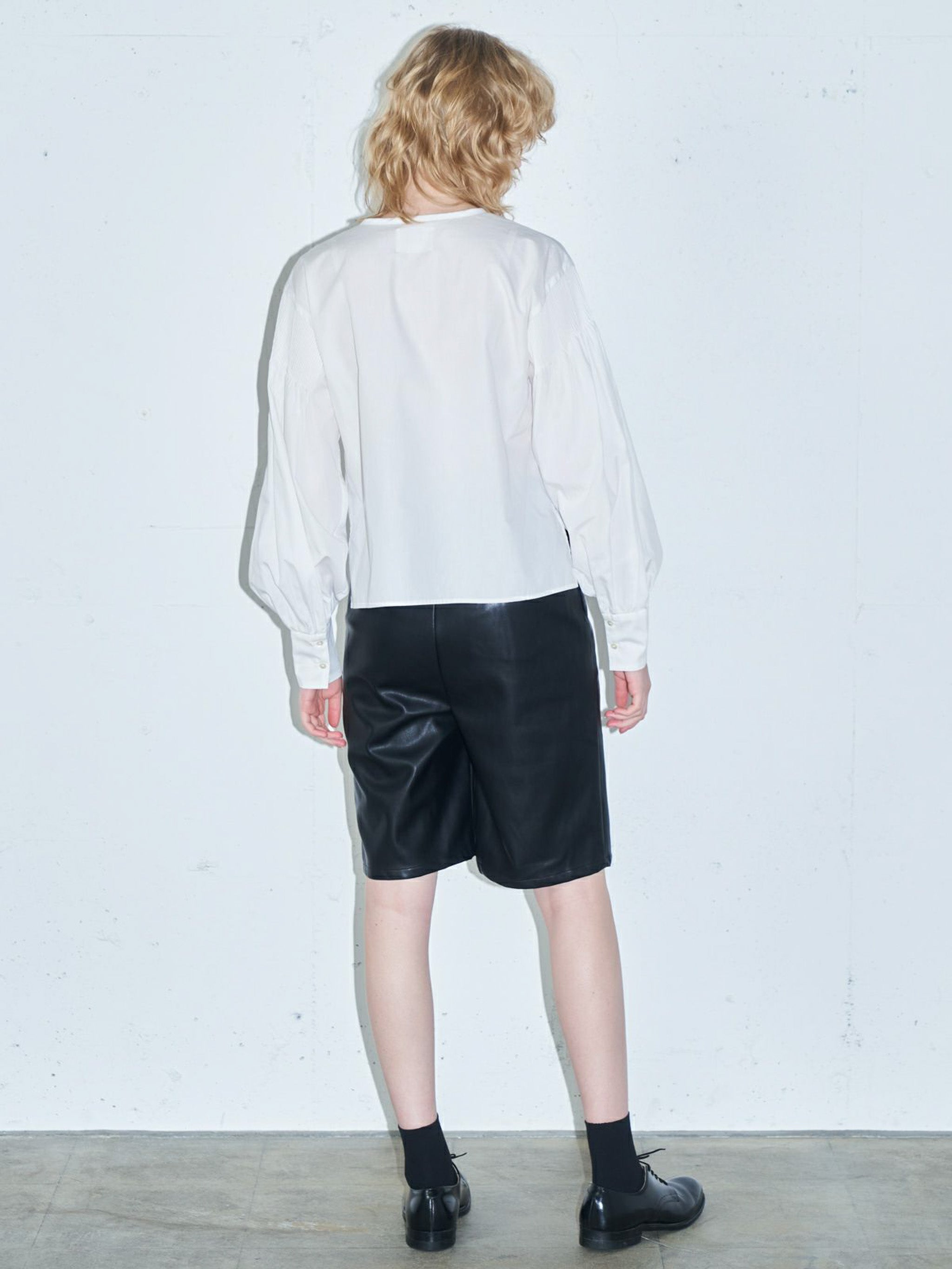 シンセティックレザーハーフパンツ(3-1329)