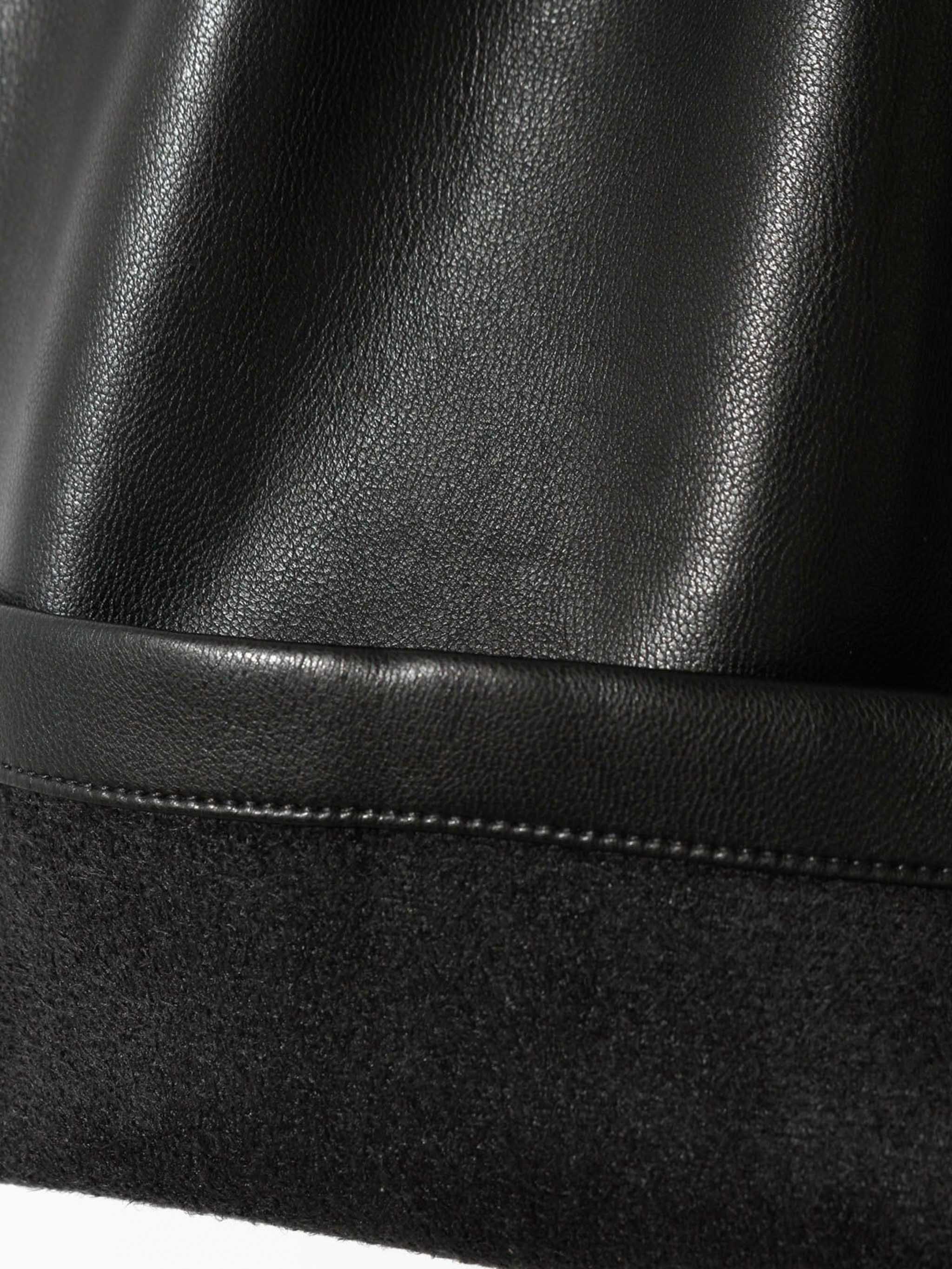 シンセティックレザーハーフパンツ(3-1329)