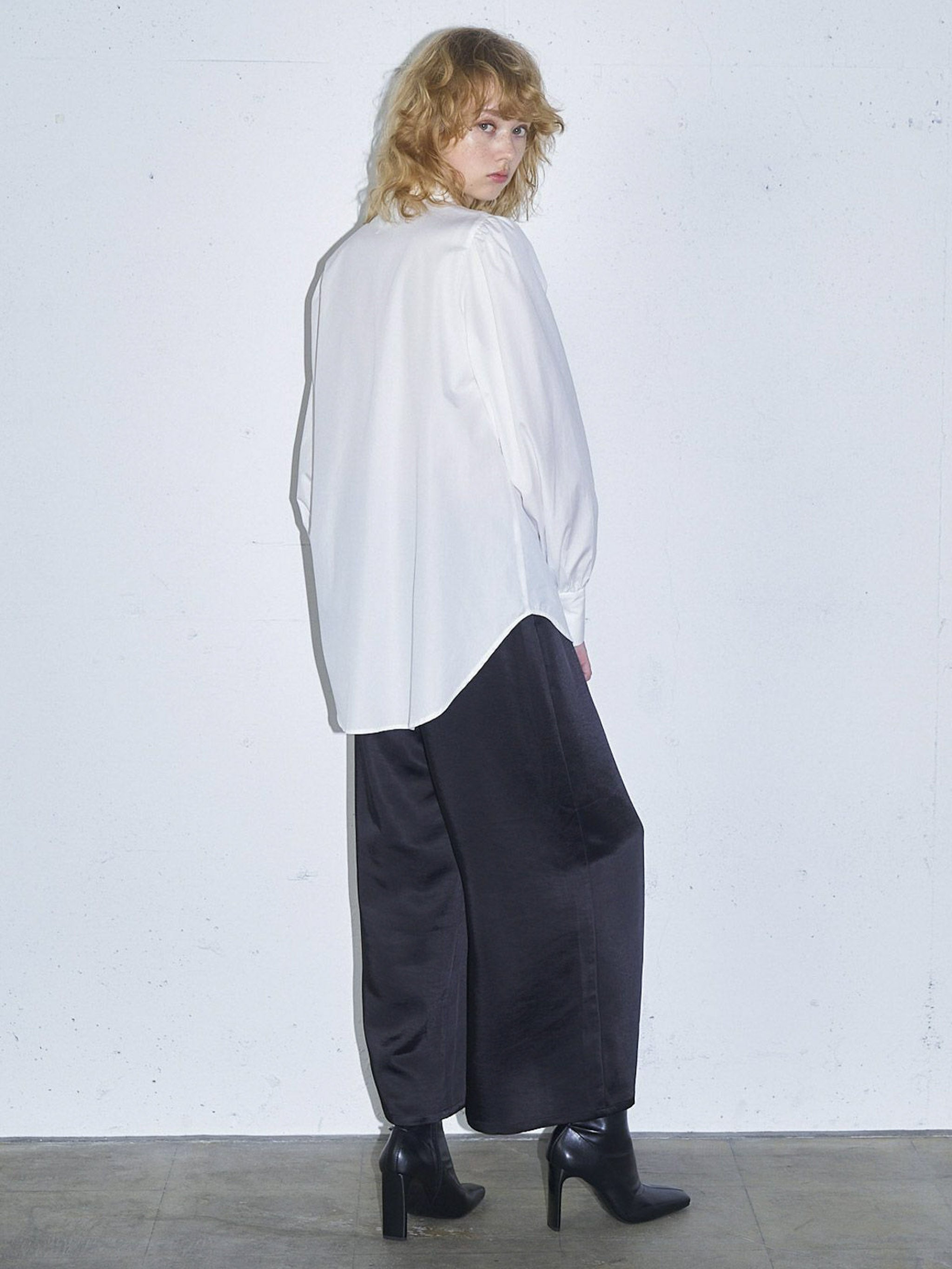 タックサテンワイドイージーパンツ(3-1048)