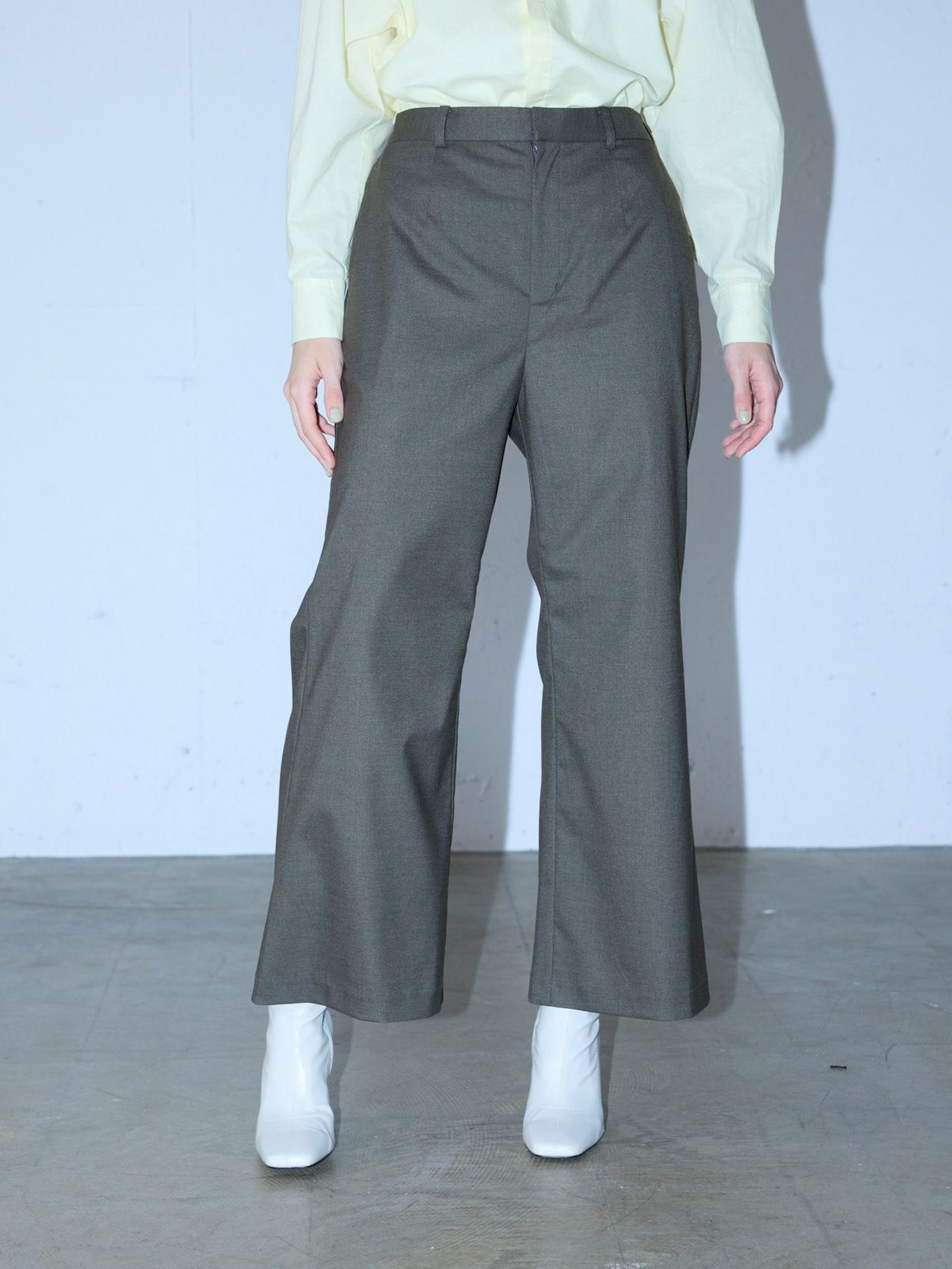 ハイウエストフレアパンツ