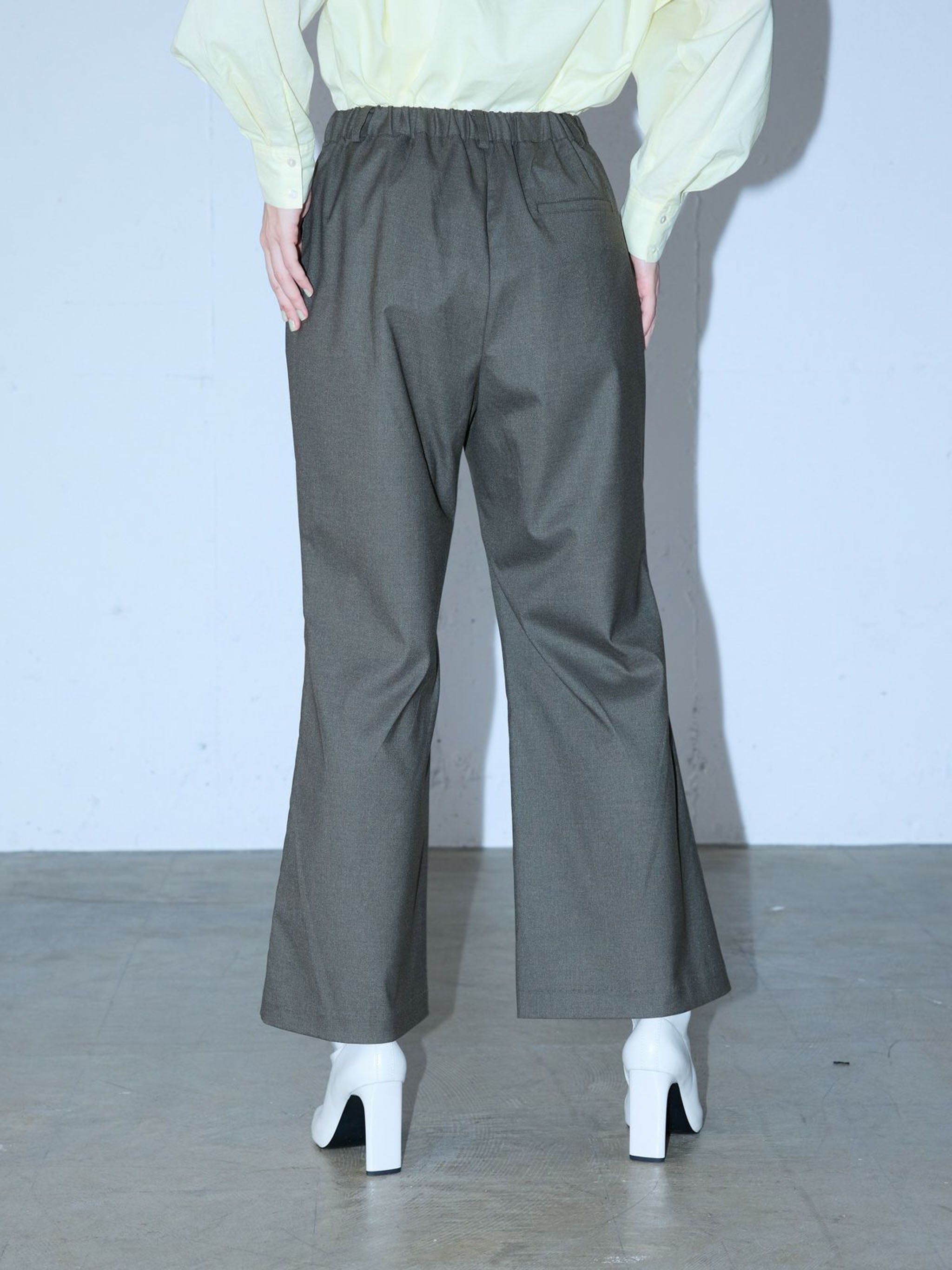 ハイウエストフレアパンツ