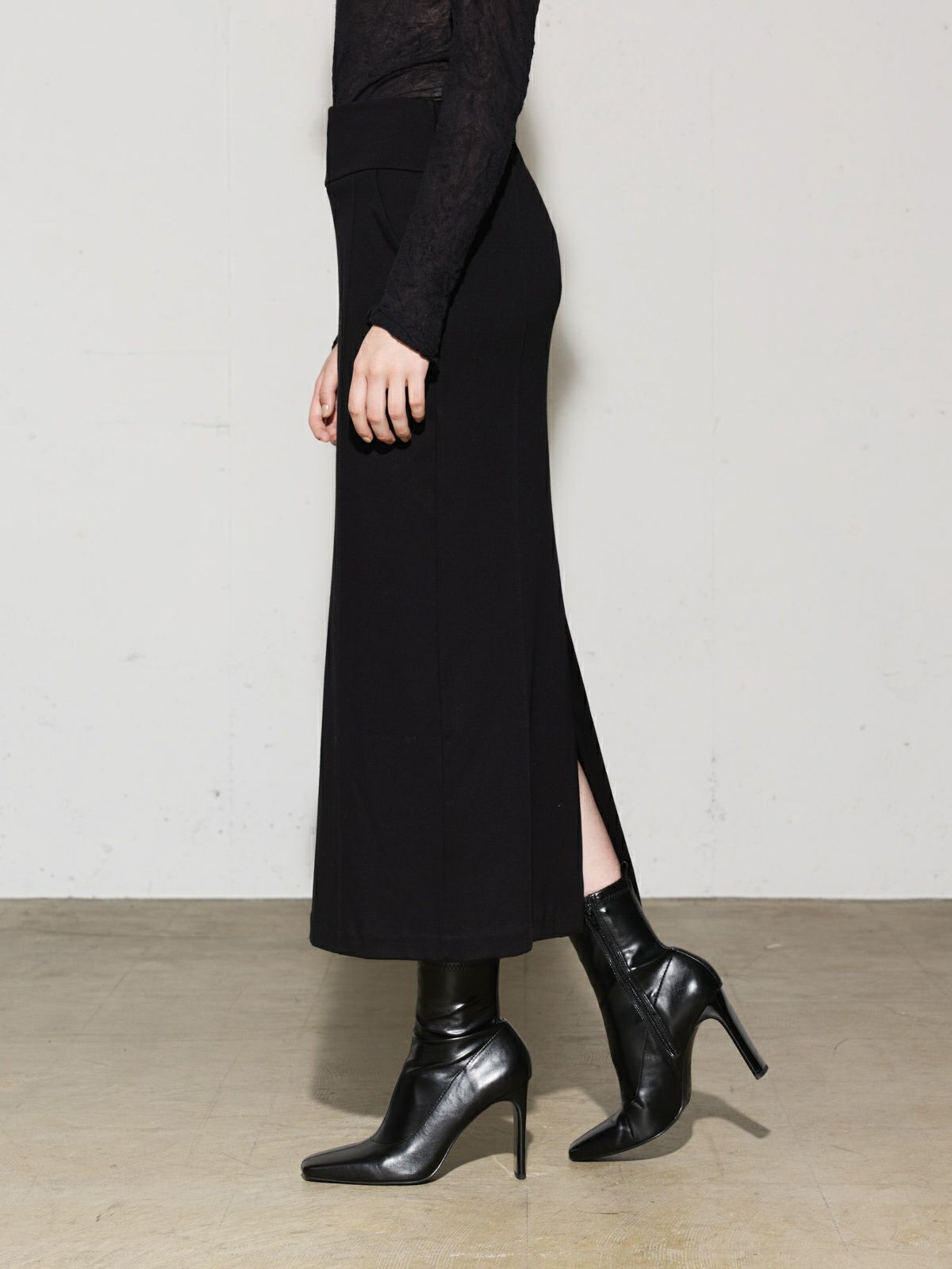 ピンタックロングタイトスカート