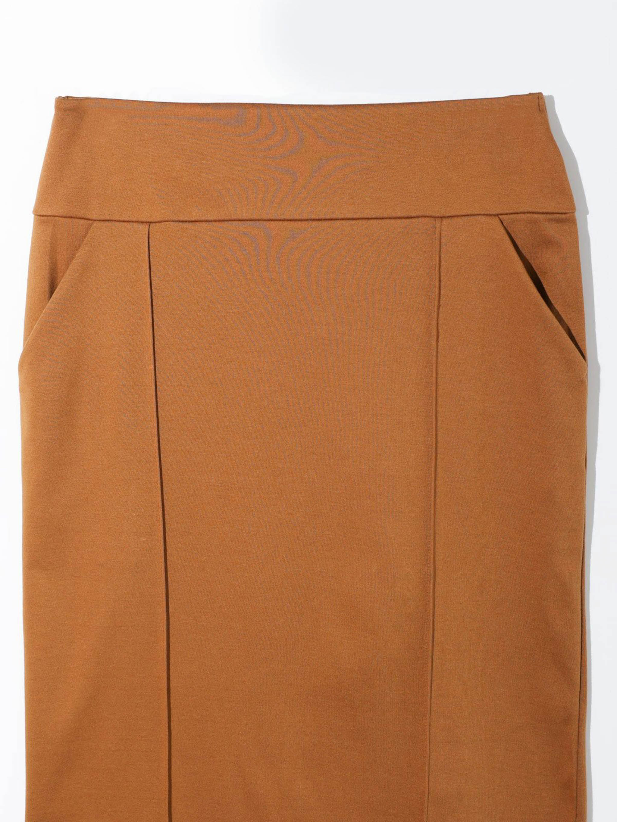 ピンタックロングタイトスカート