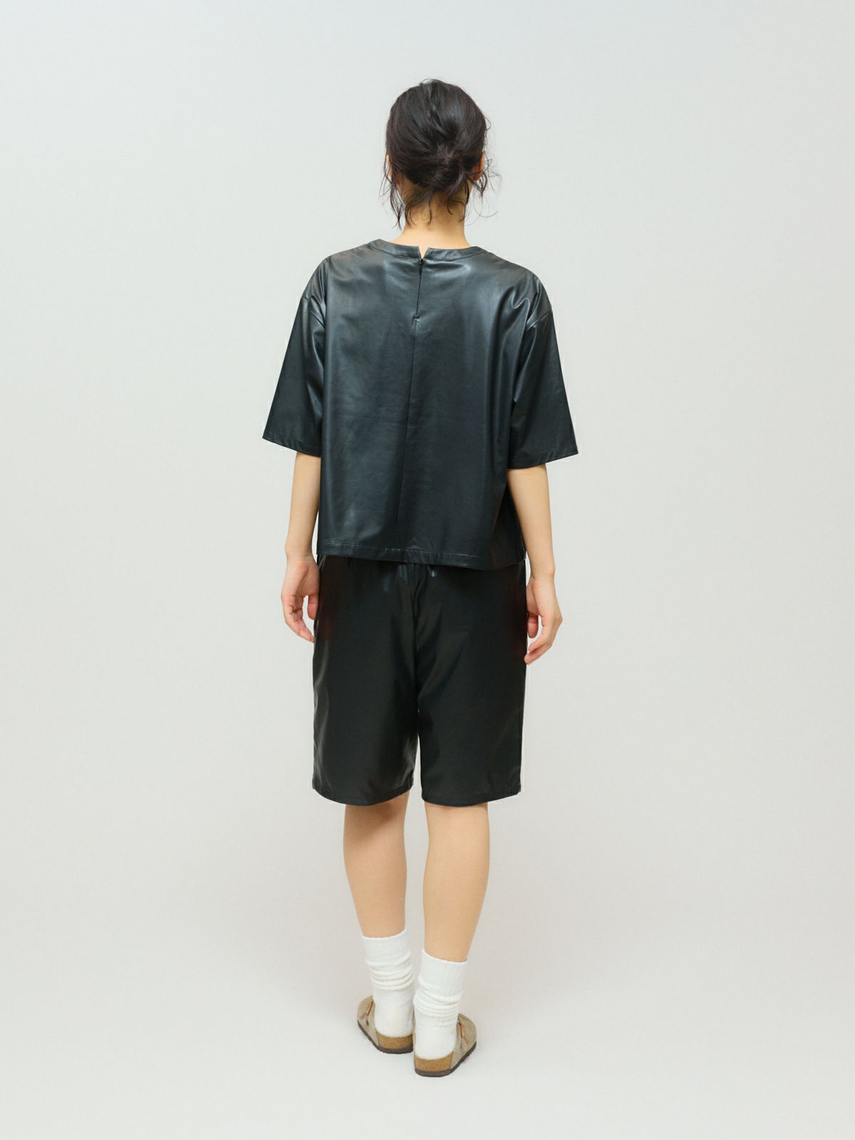 synthetic leather short pants