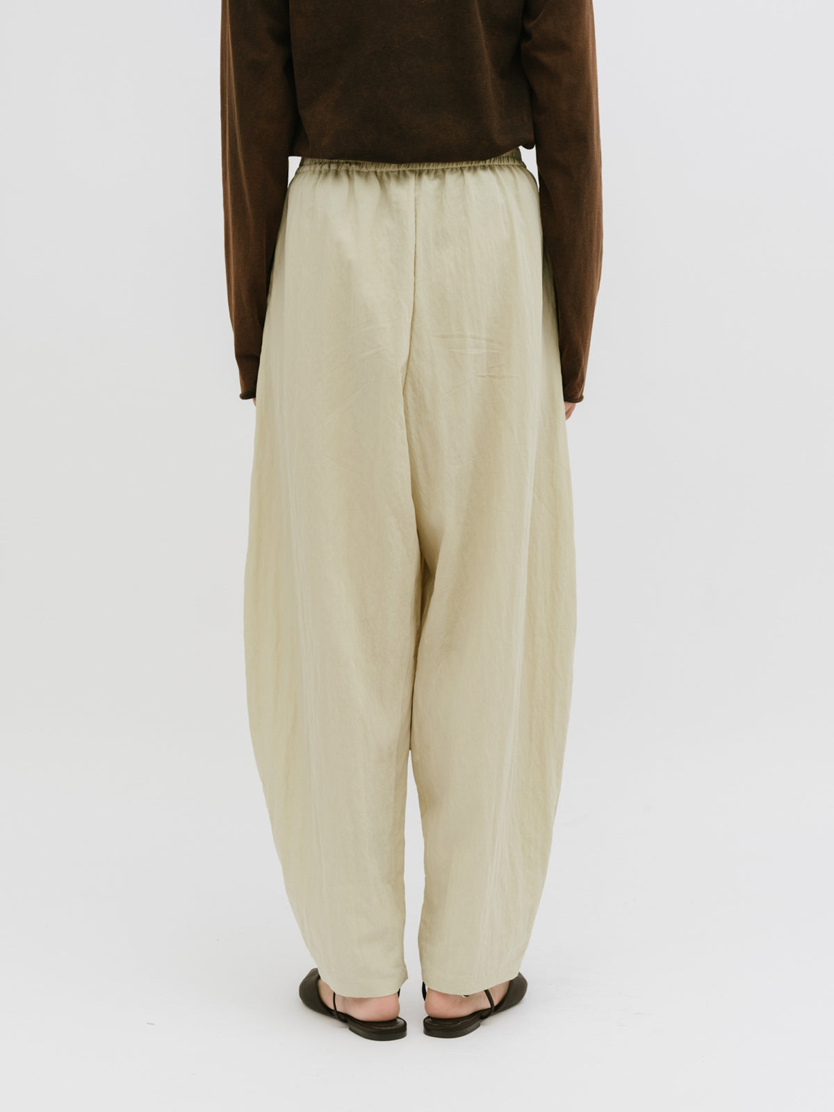 soft curve nylon pants