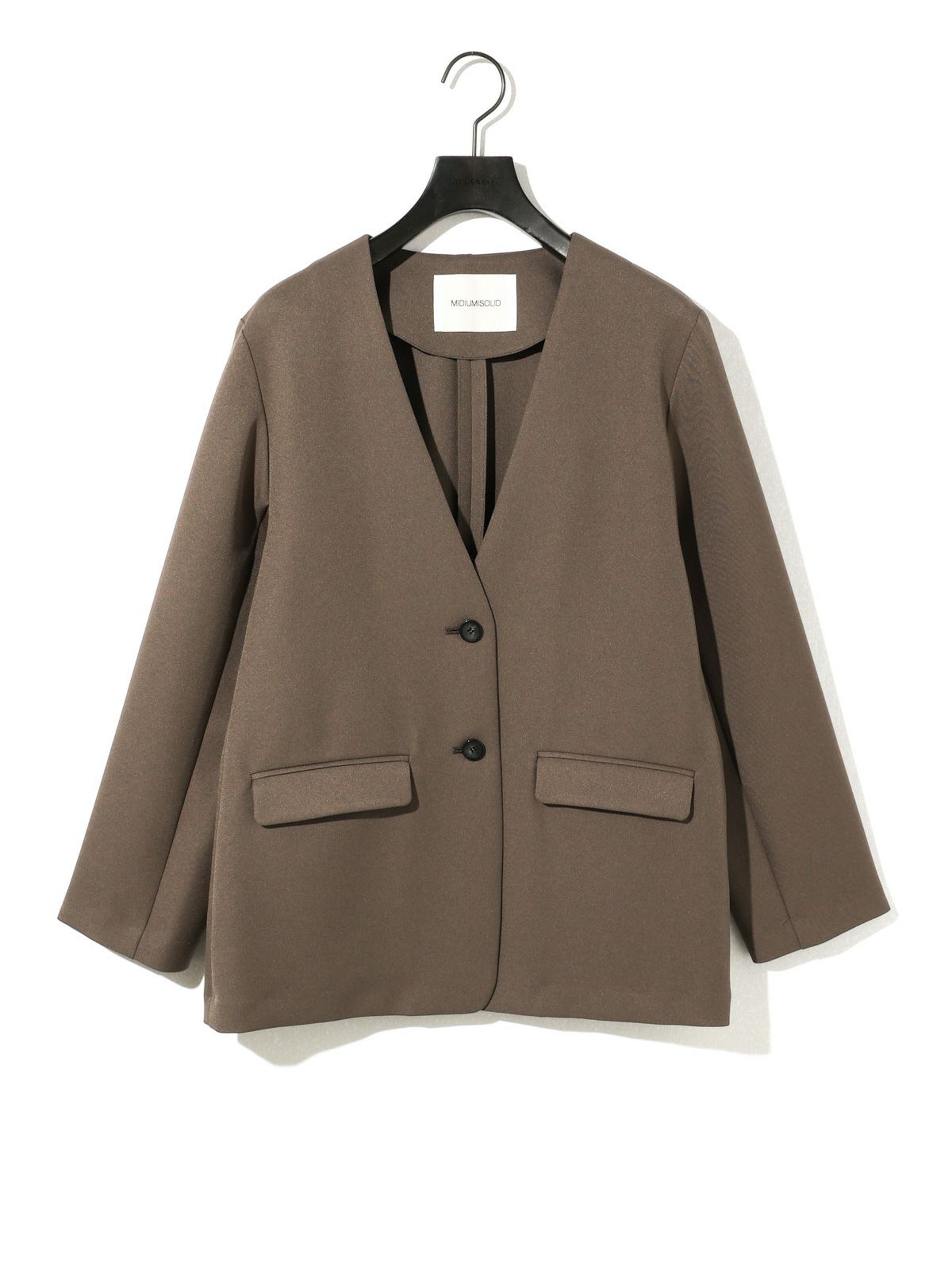 ベルト付きノーカラージャケット