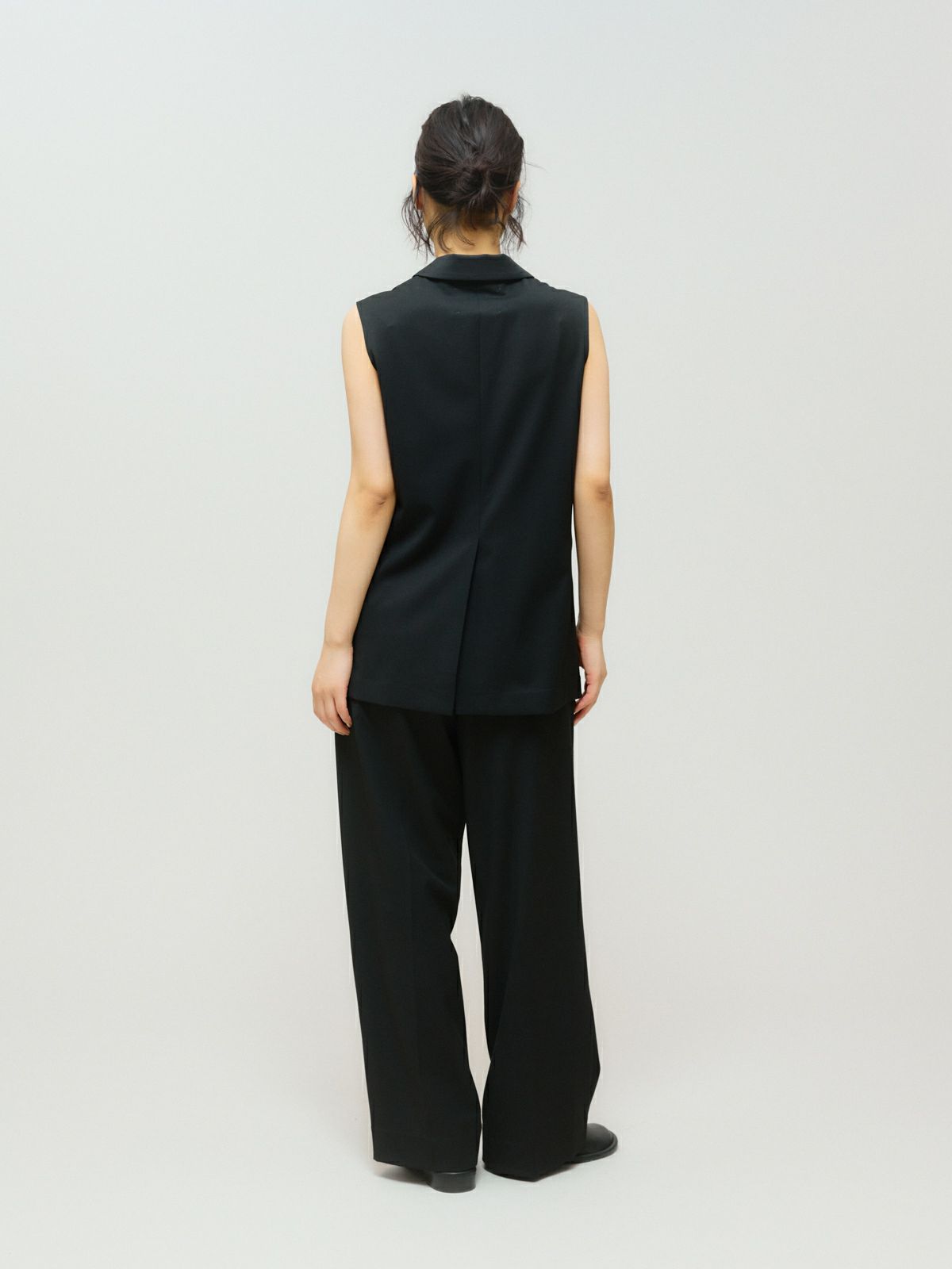 waist shape tailored gillet