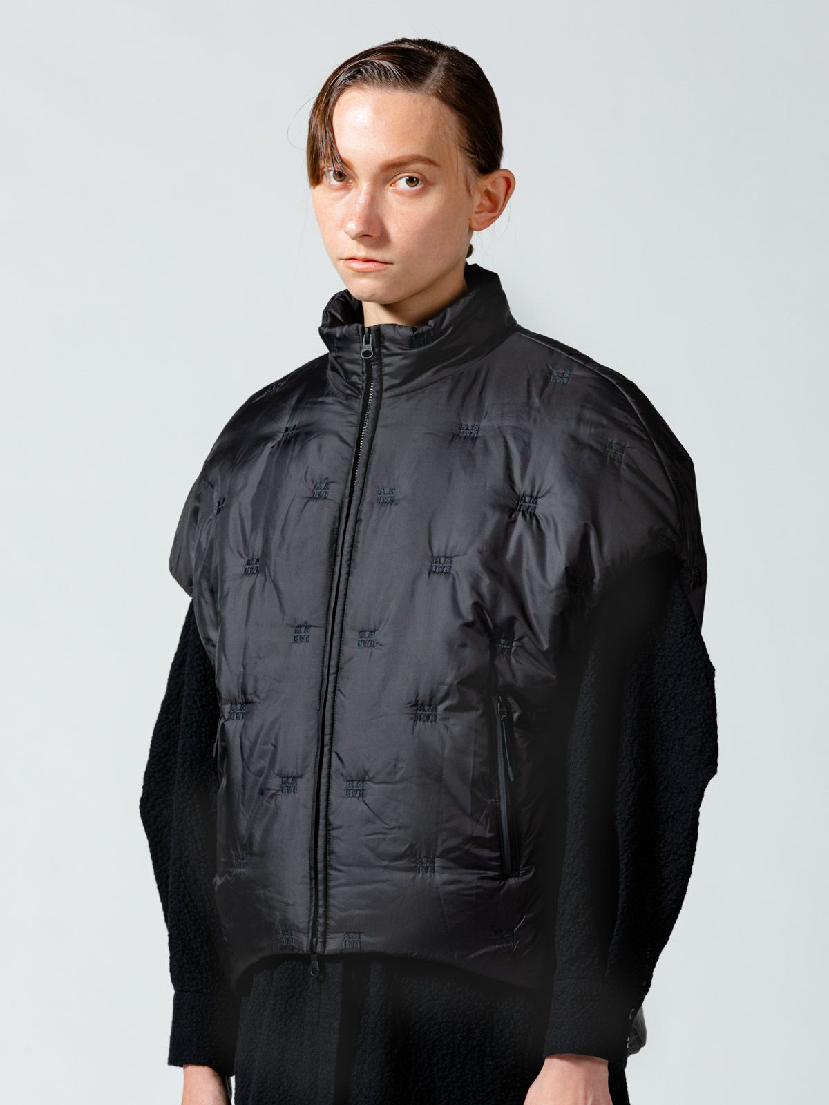 刺繍中綿ジップブルゾン(3-1182)