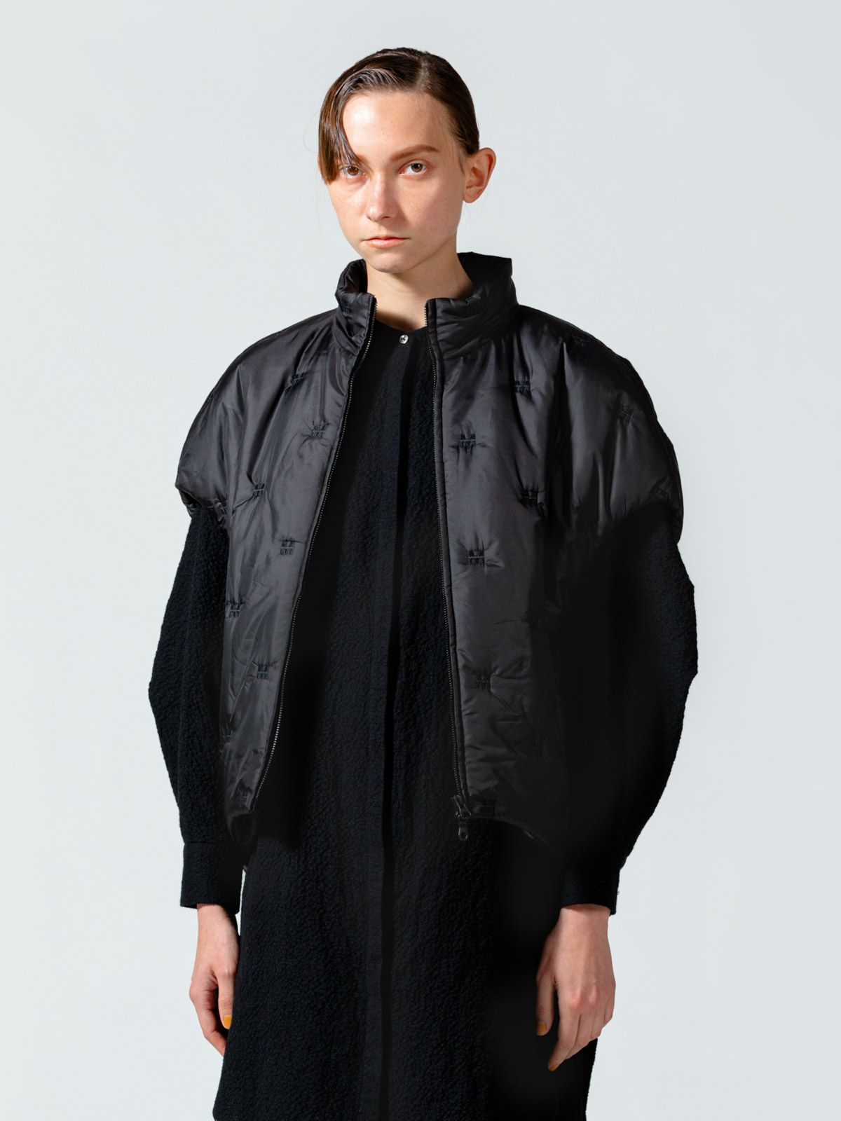 刺繍中綿ジップブルゾン(3-1182)