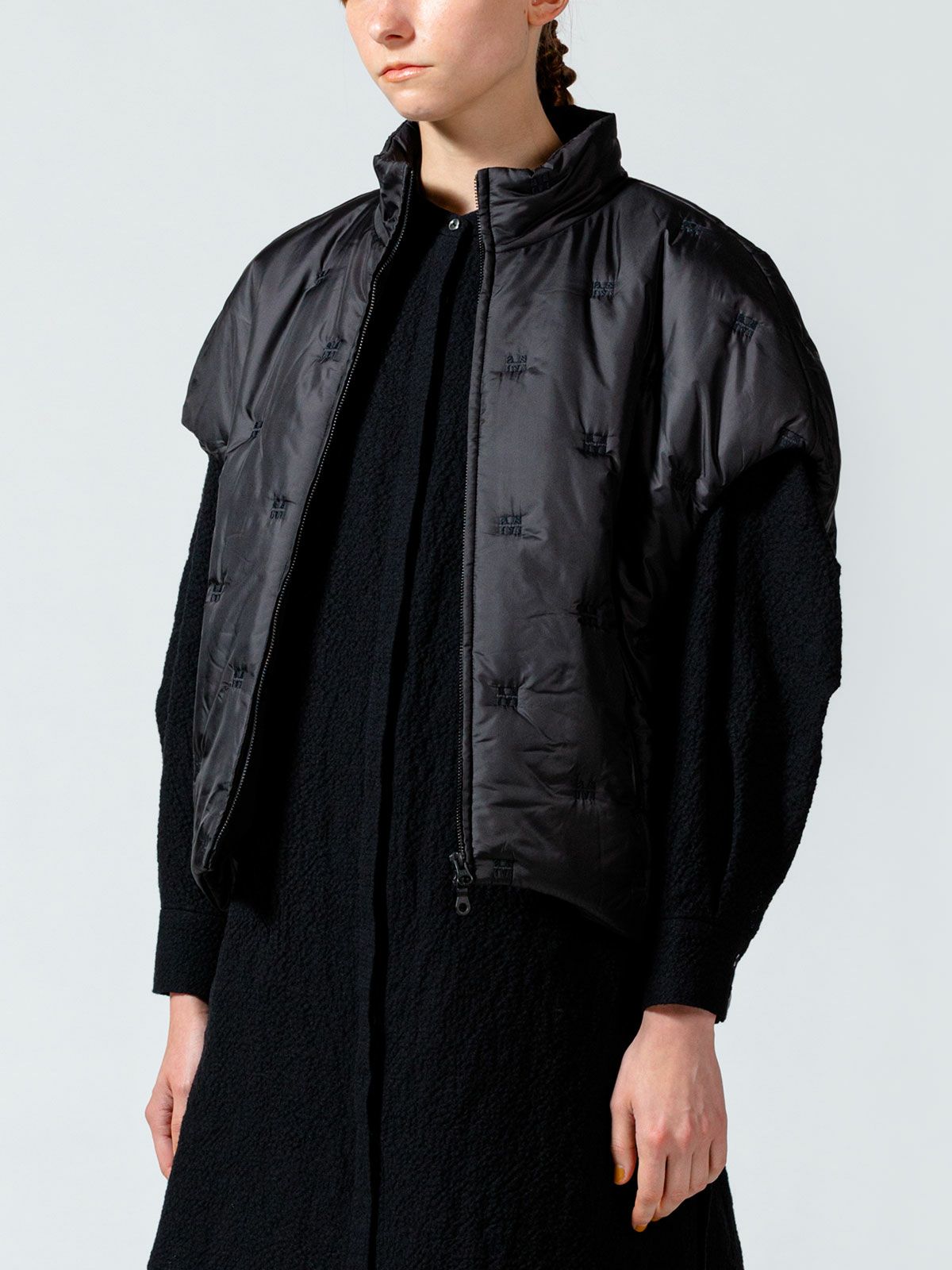 刺繍中綿ジップブルゾン(3-1182)