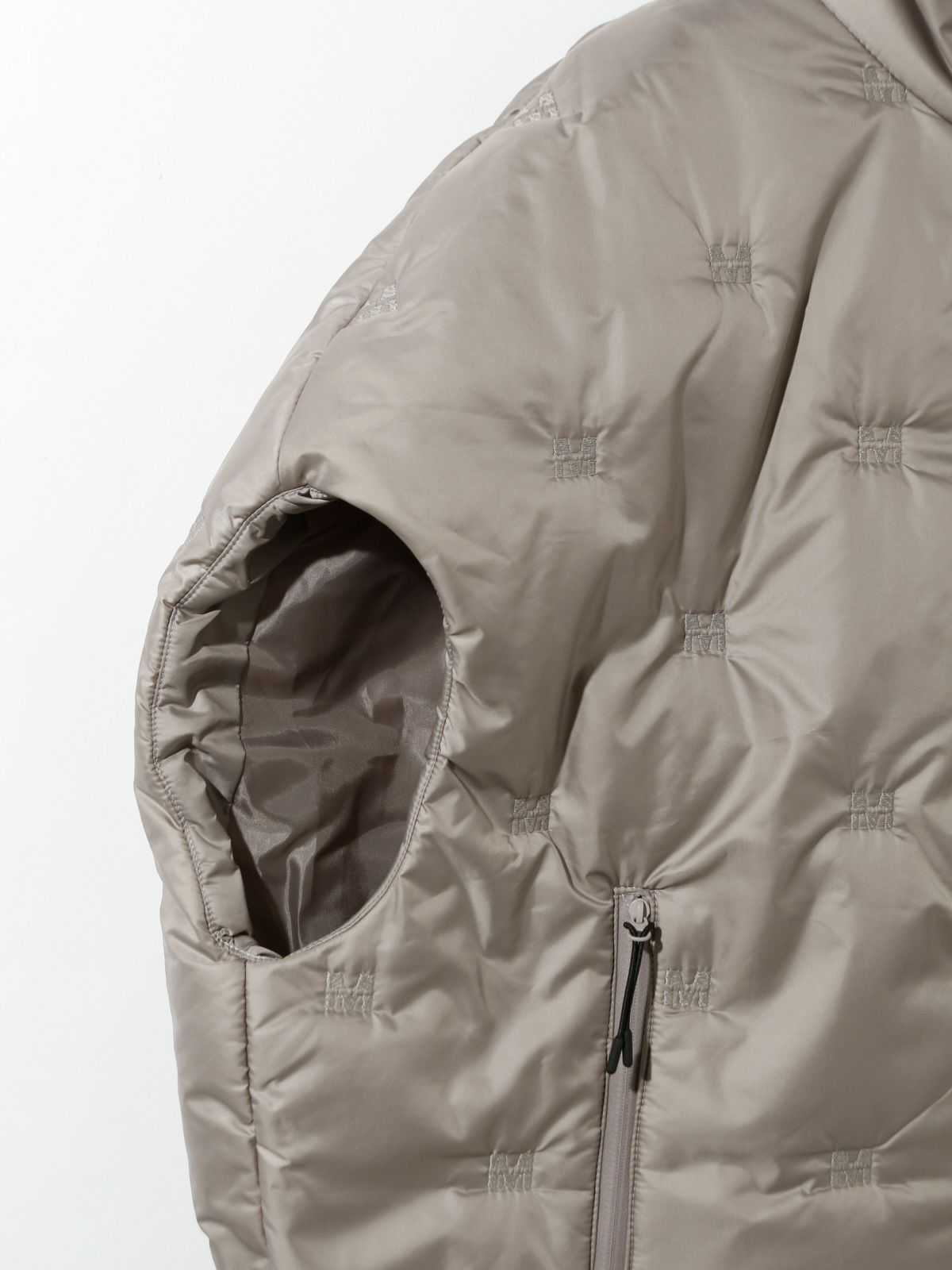 刺繍中綿ジップブルゾン(3-1182)