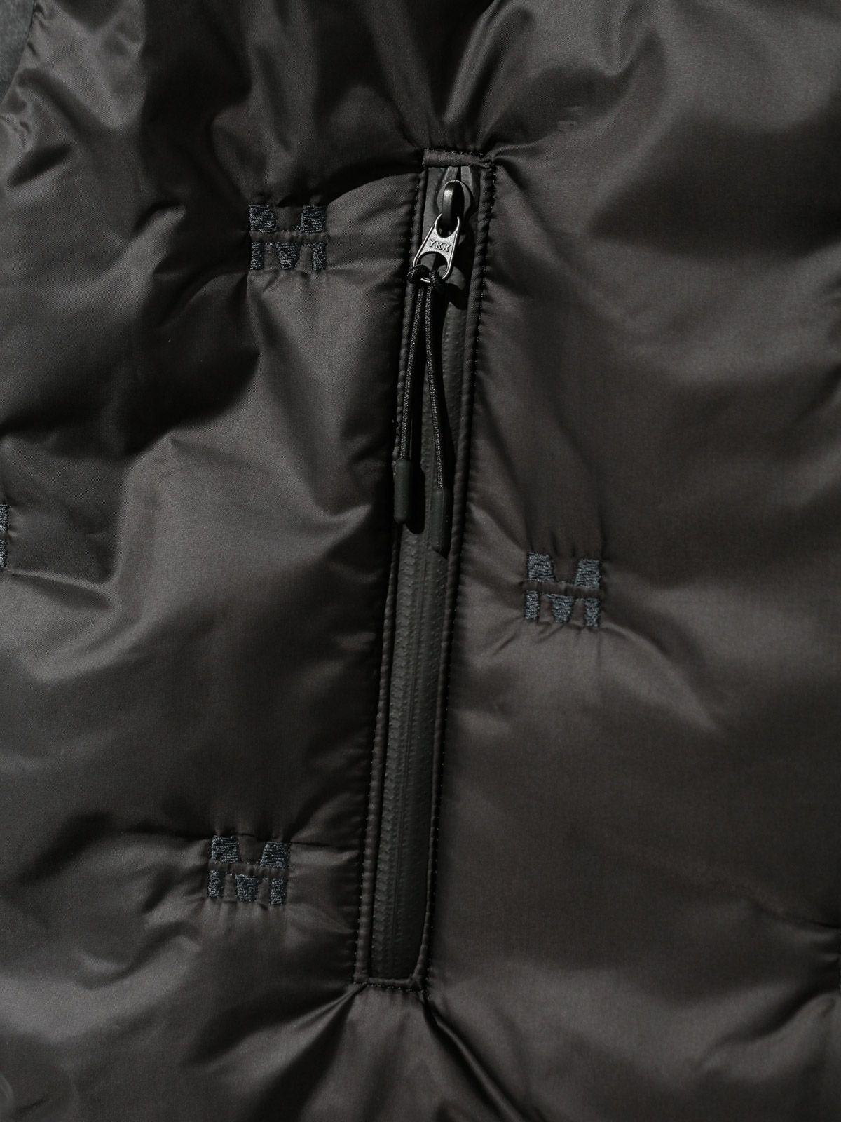 刺繍中綿ジップブルゾン(3-1182)