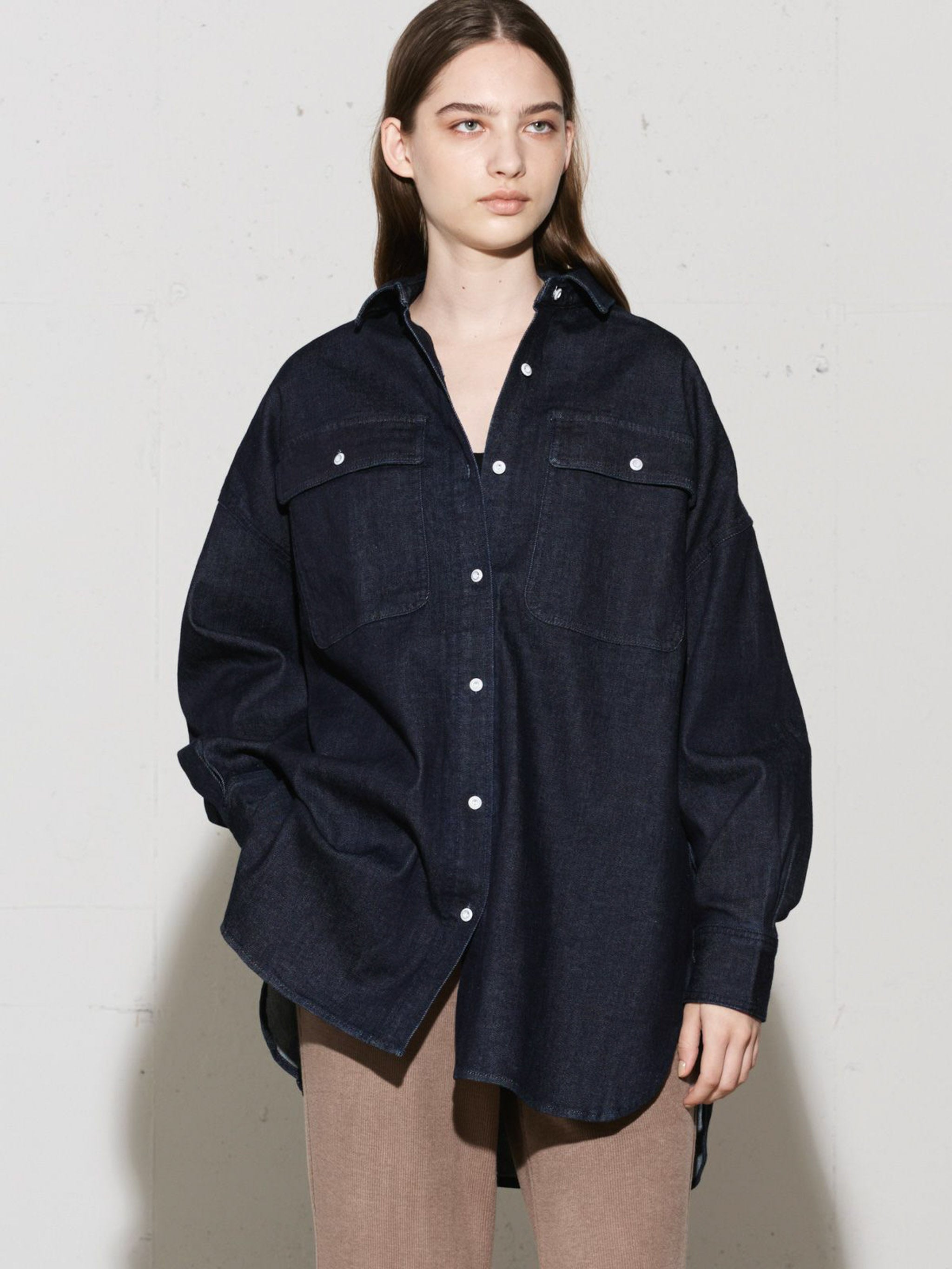 Healthy DENIM x MIDIUMISOLID ビッグシャツ Almond