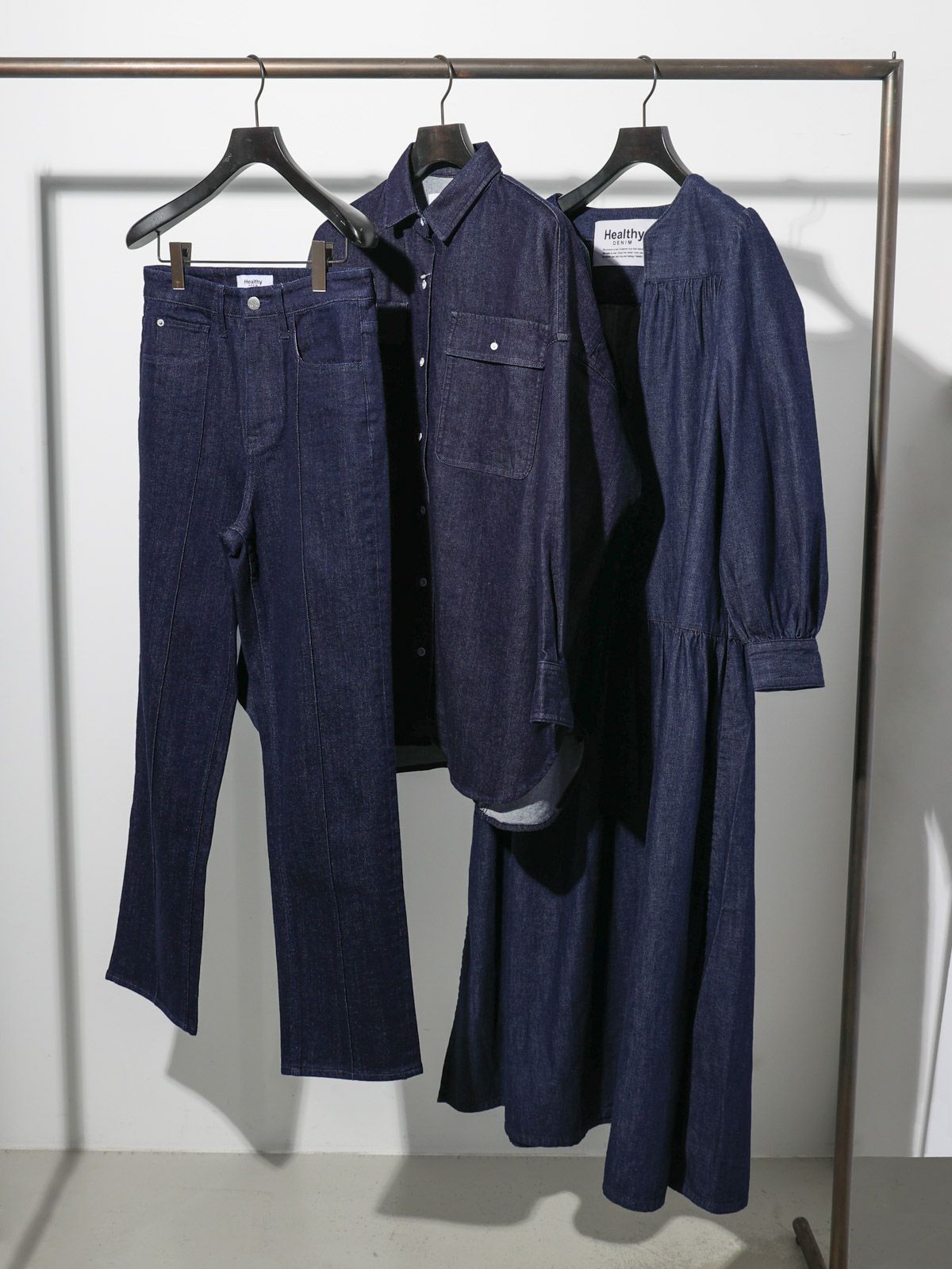 Healthy DENIM x MIDIUMISOLID ビッグシャツ Almond