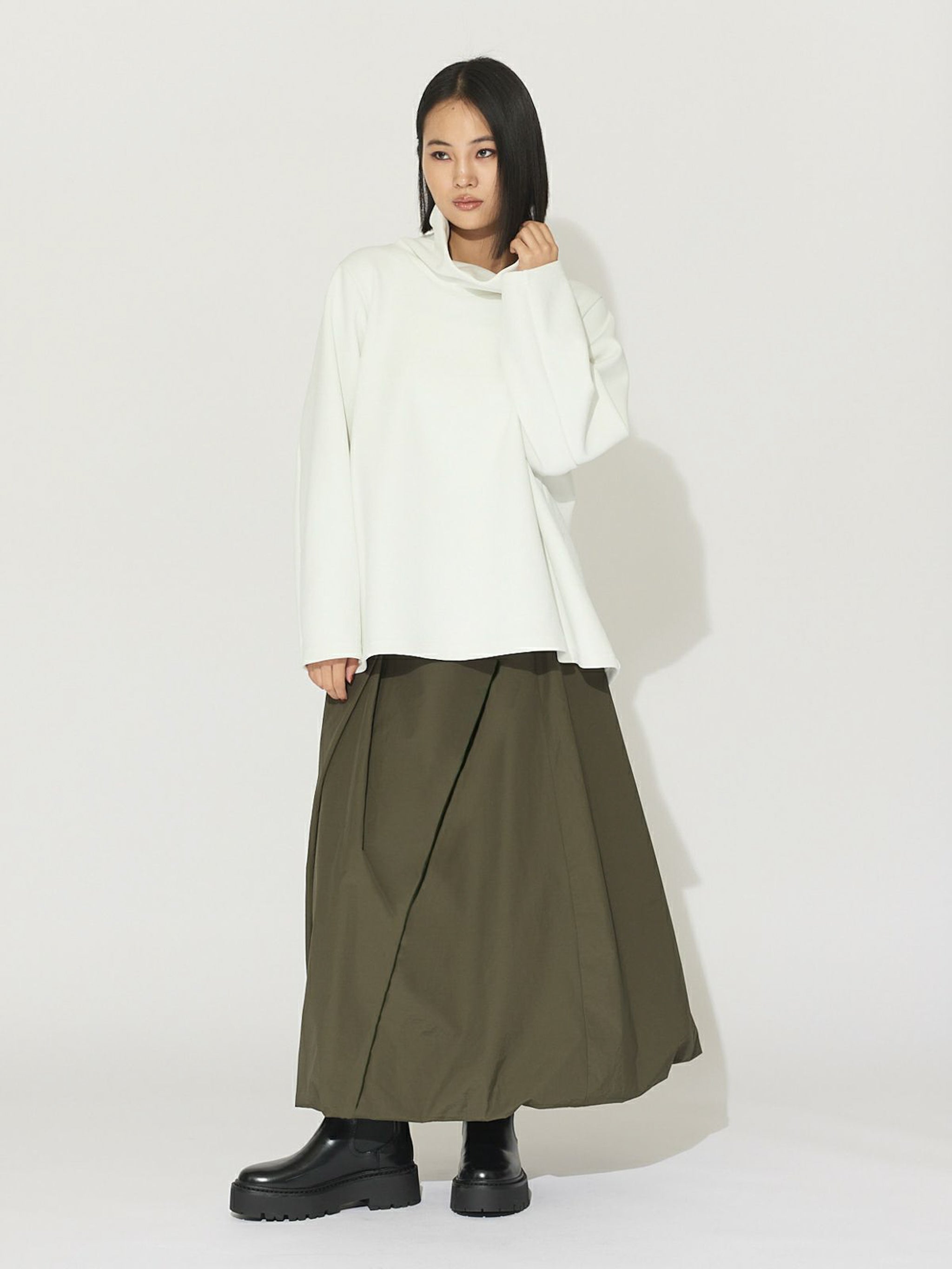 ダブルニットハイネックロングプルオーバー