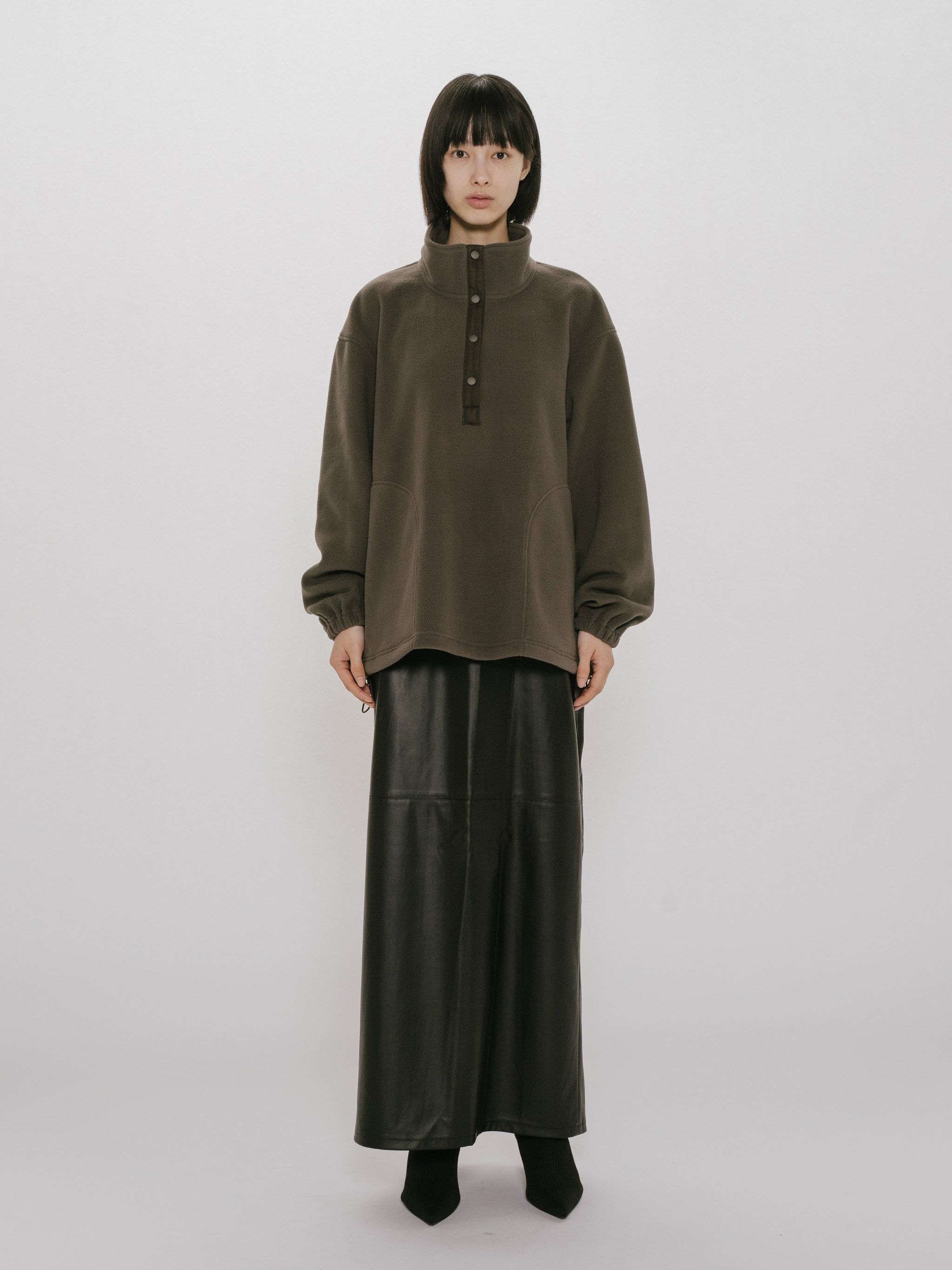 MIDIUMISOLID wool curve slv PO