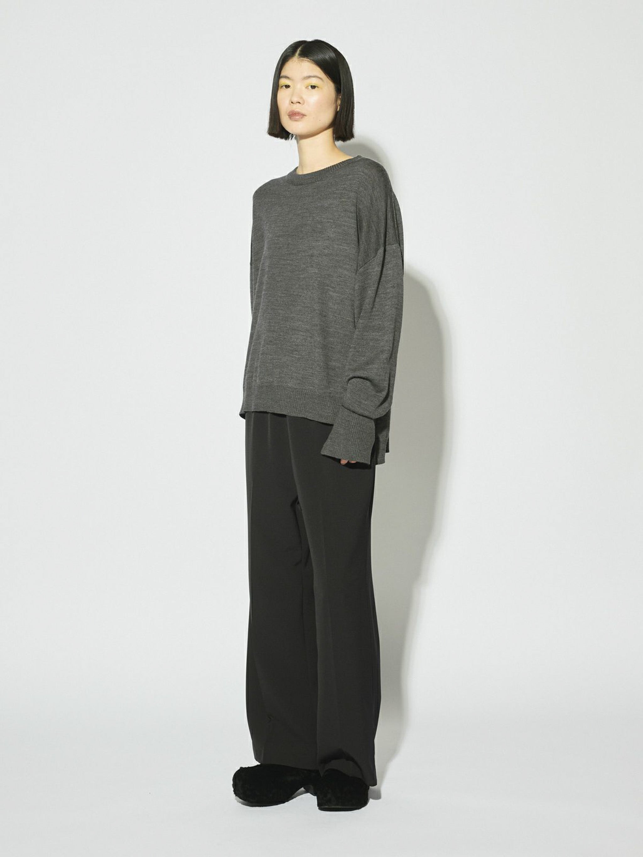 スリットスリーブベーシックプルオーバー