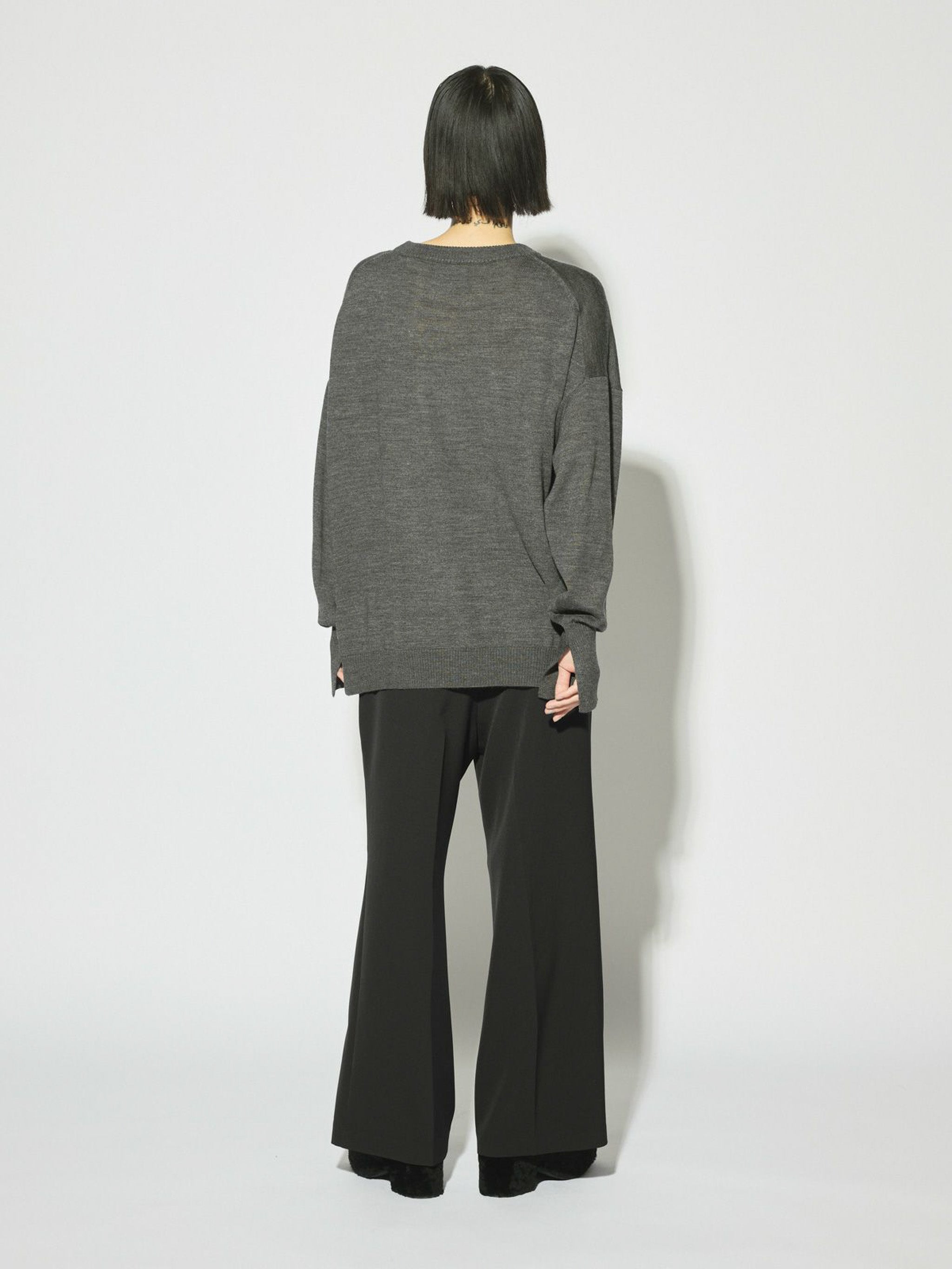 スリットスリーブベーシックプルオーバー