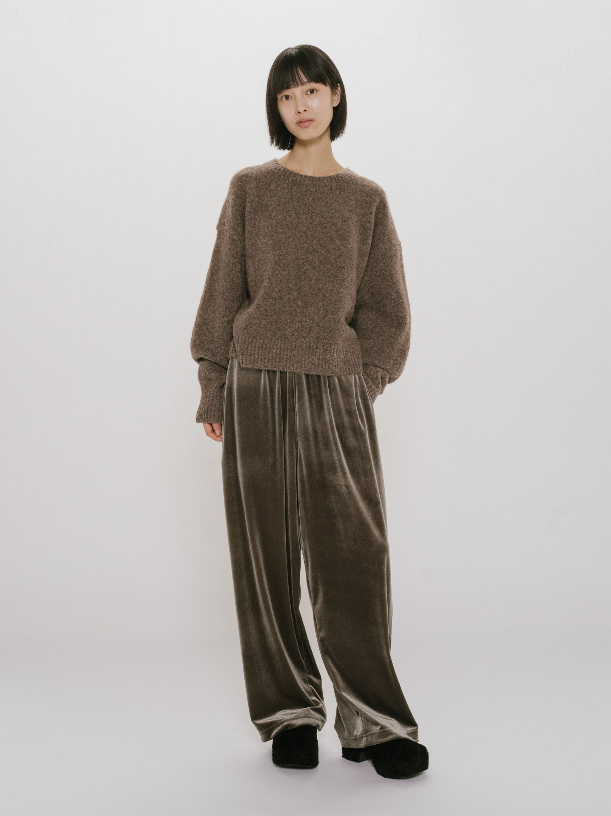 wool curve sleeve pullover