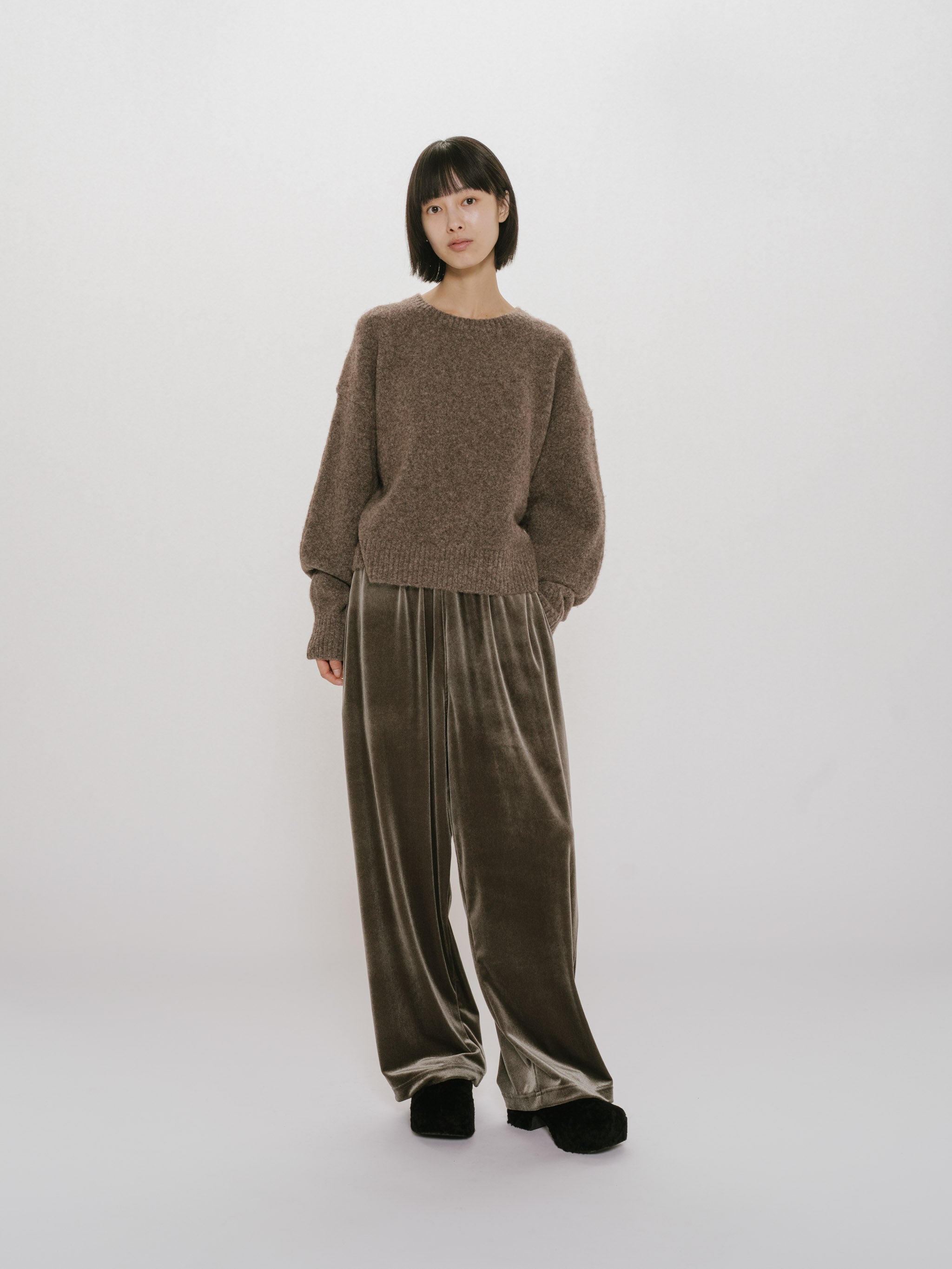 wool curve sleeve pullover