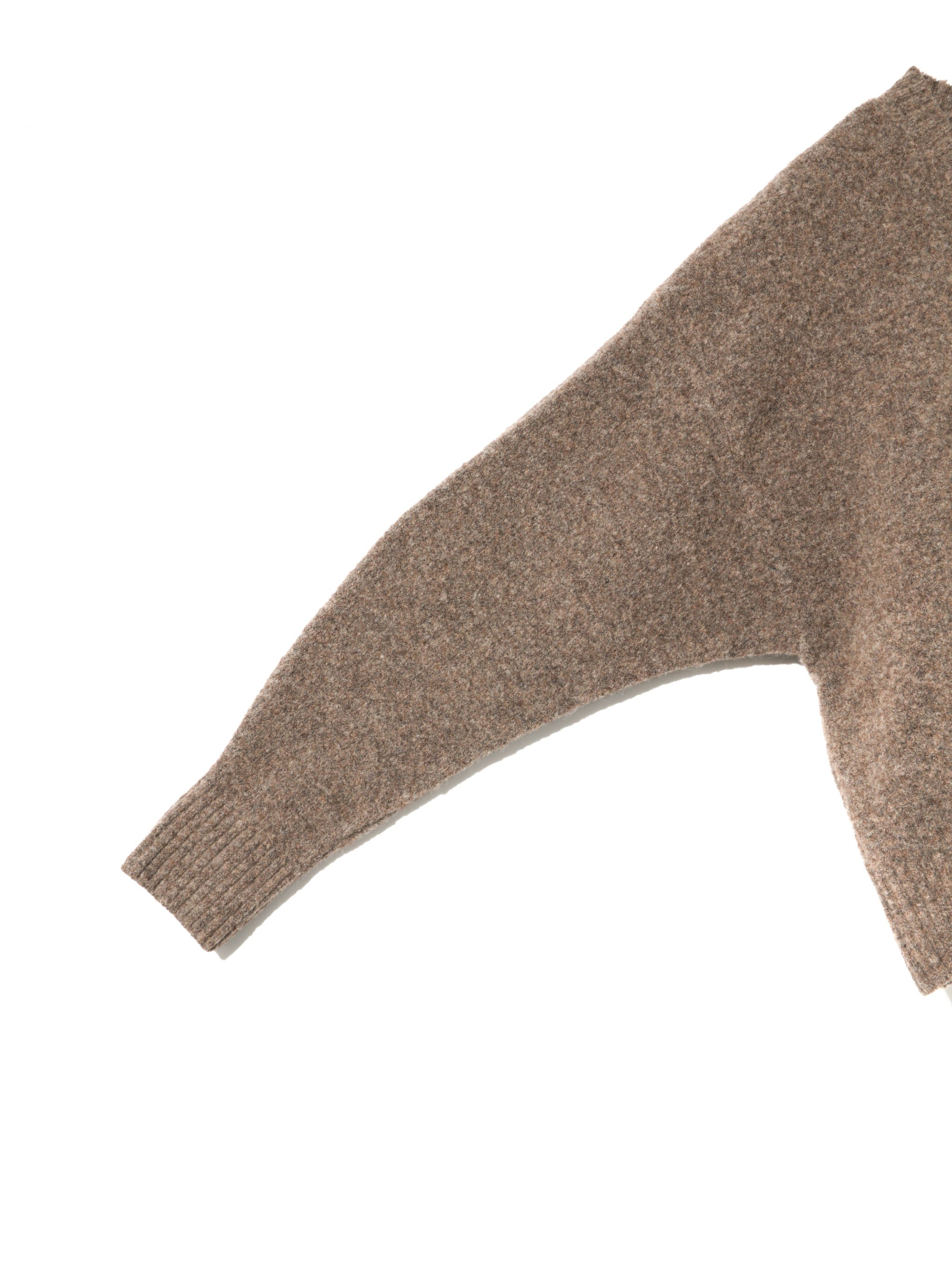 wool curve sleeve pullover