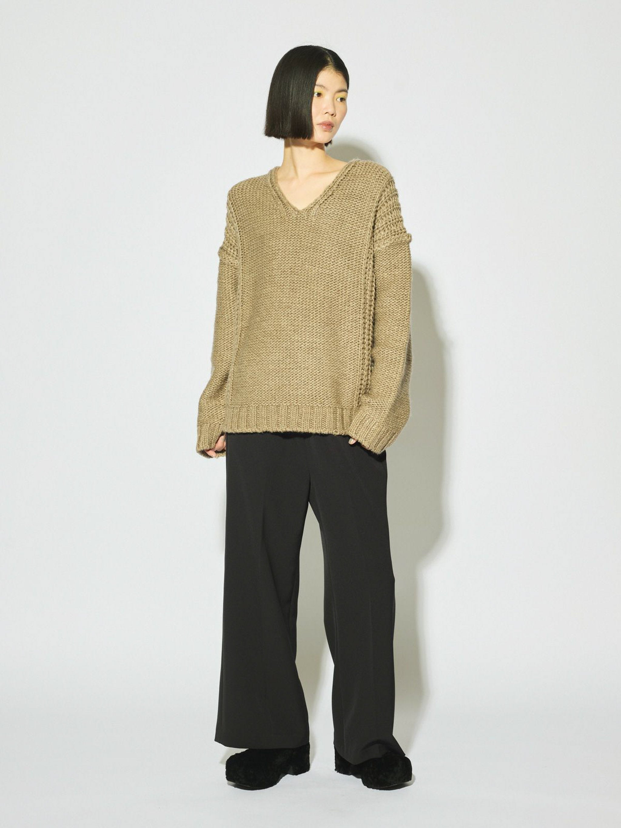 ローゲージVネックプルオーバー