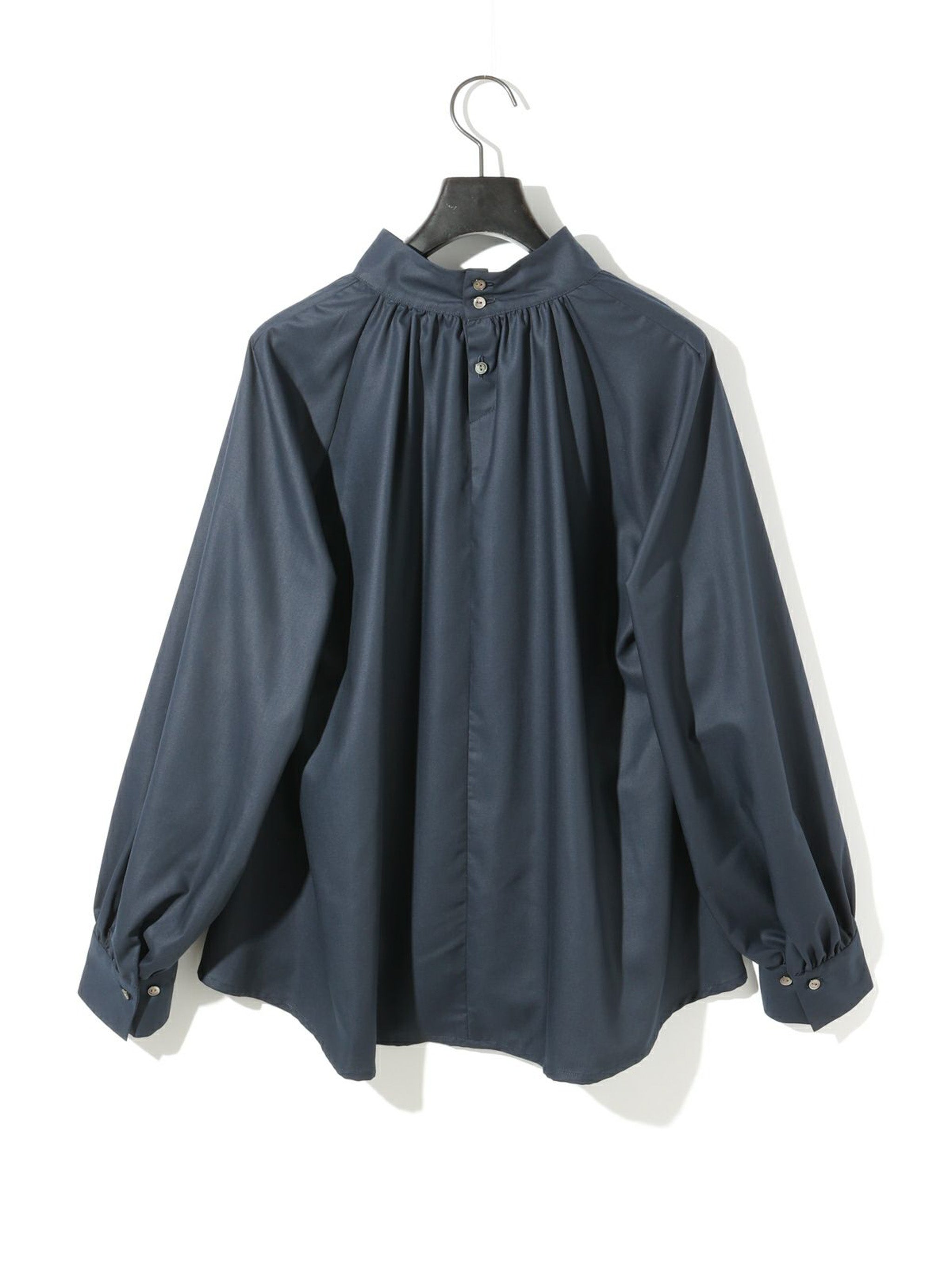 ハイネックギャザーブラウス