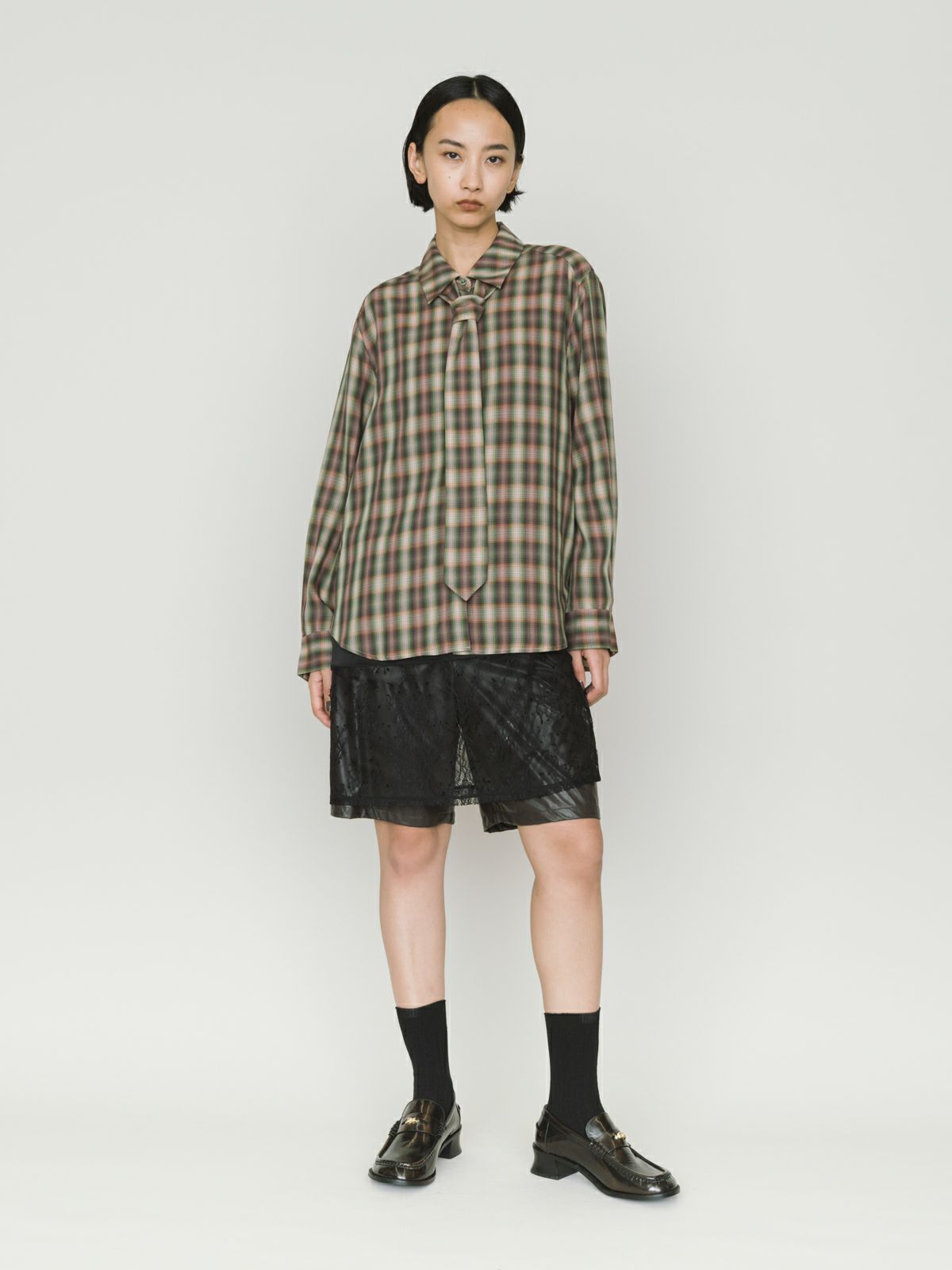 check regular collar shirt with tie