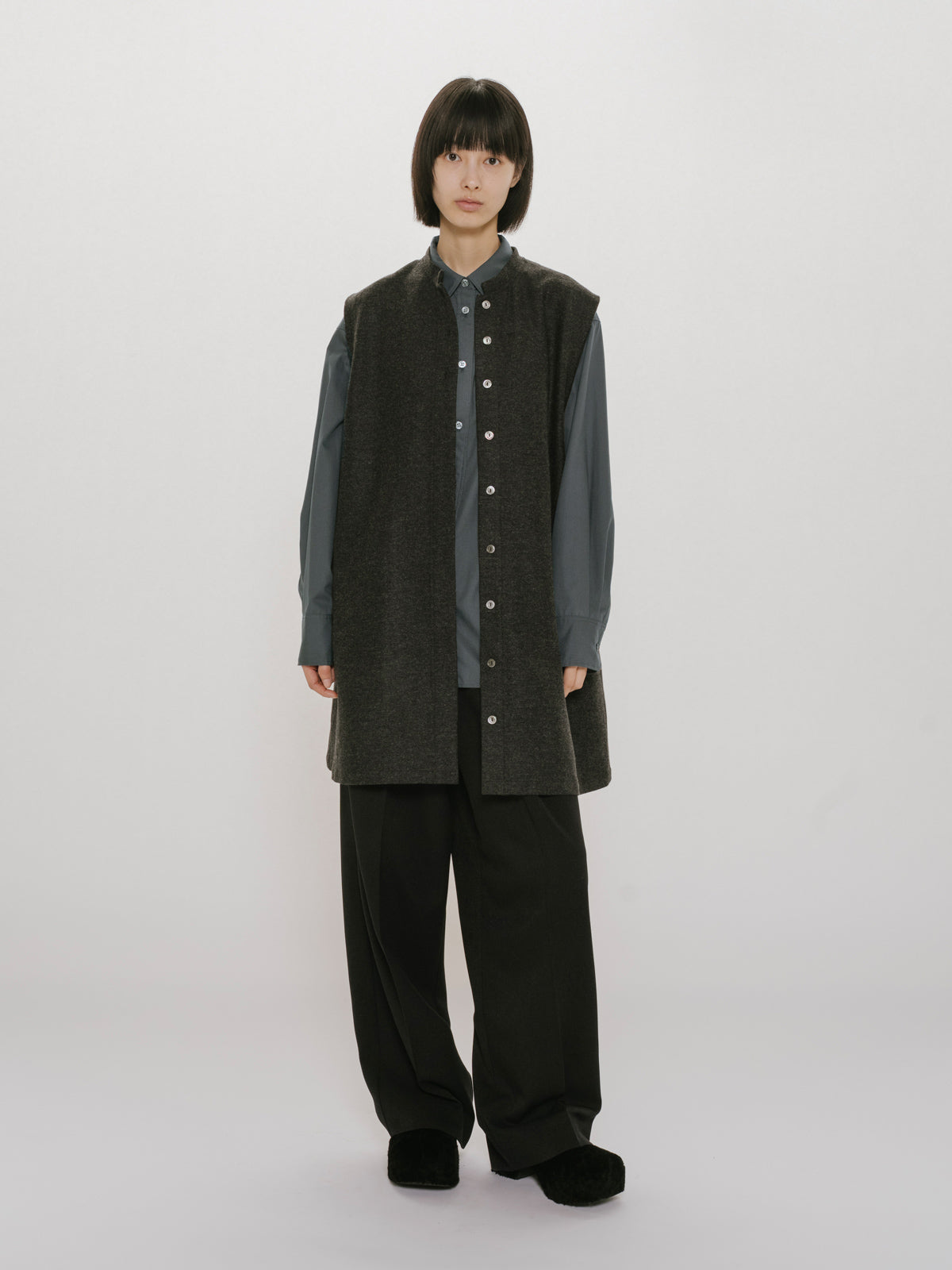 basic backgathered shirt