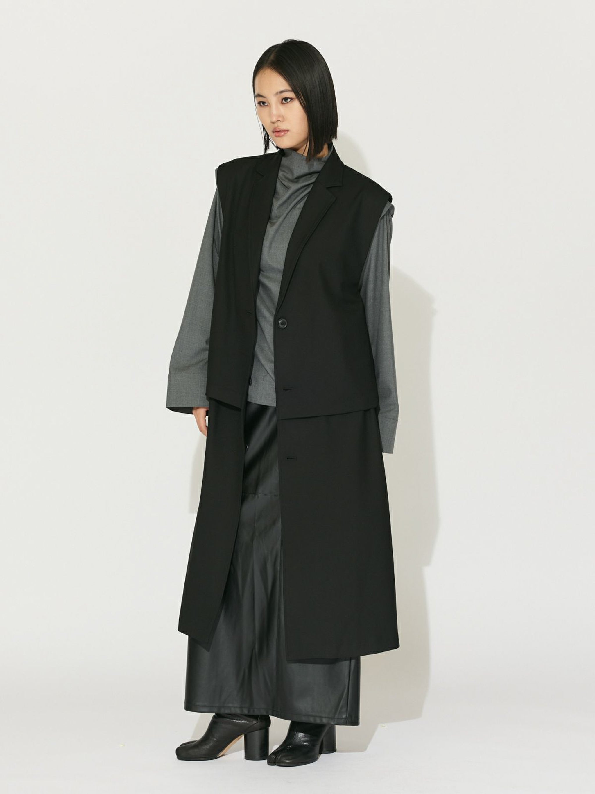 レイヤードロングジレ