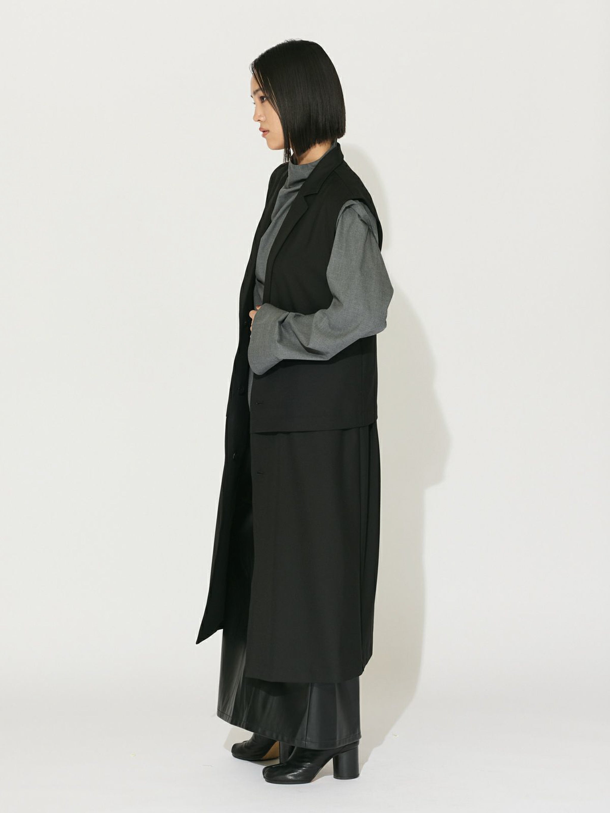 レイヤードロングジレ