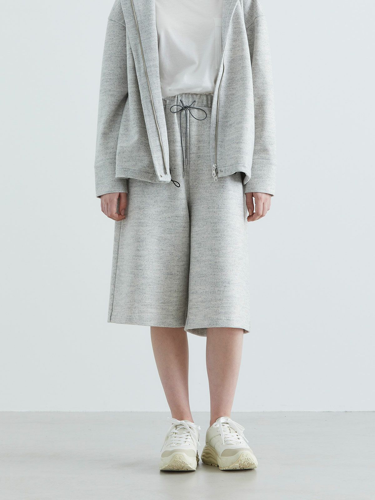 ハーフレングスフレアパンツ(3-1029)