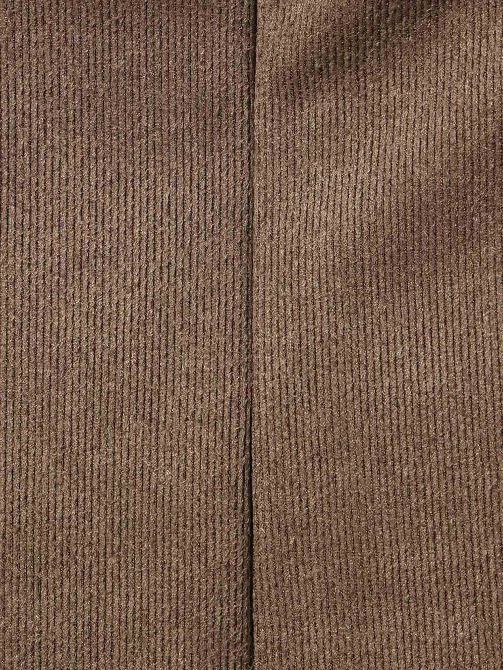 スエードセミフレアスカート