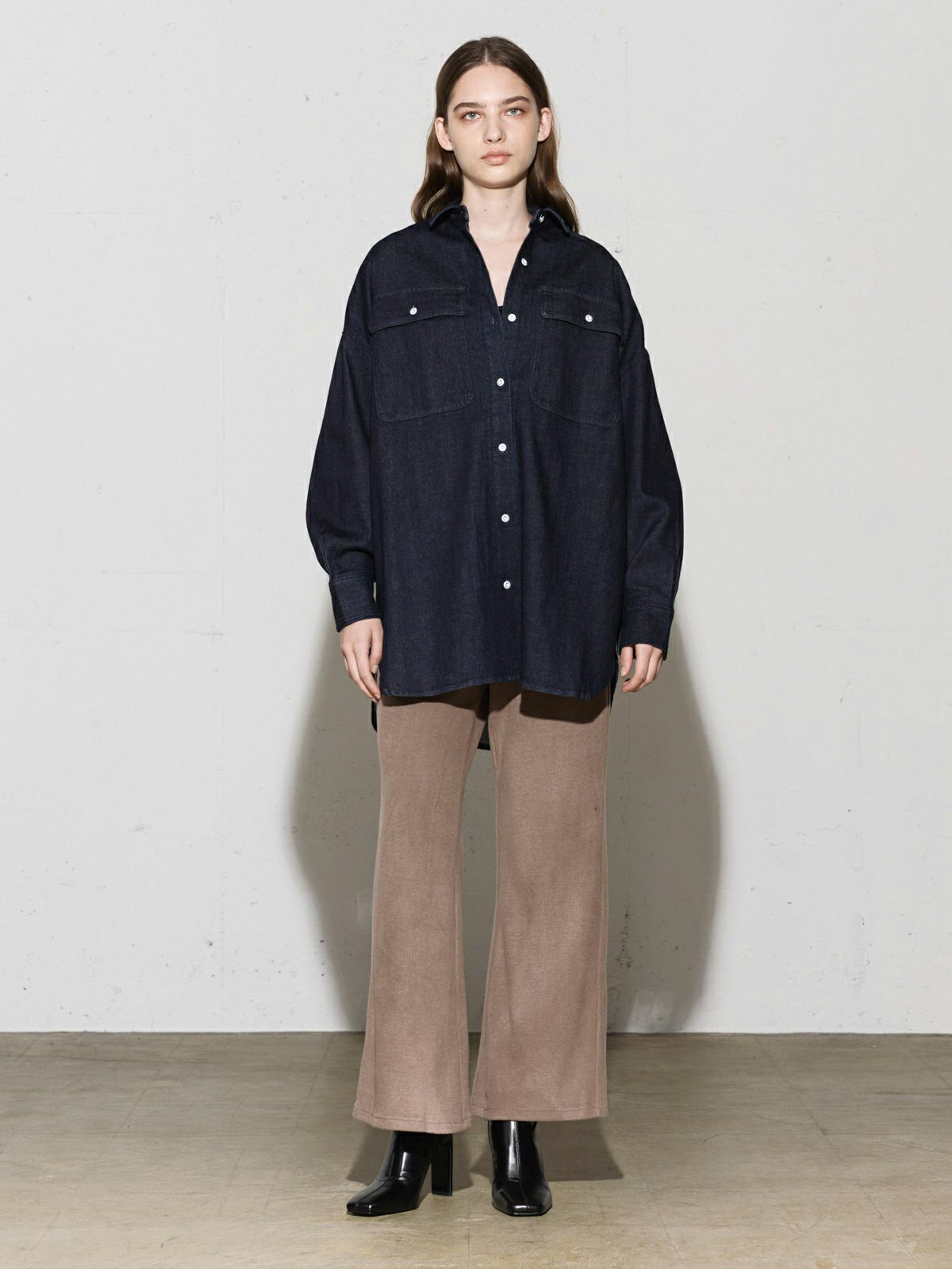 リブフレアパンツ