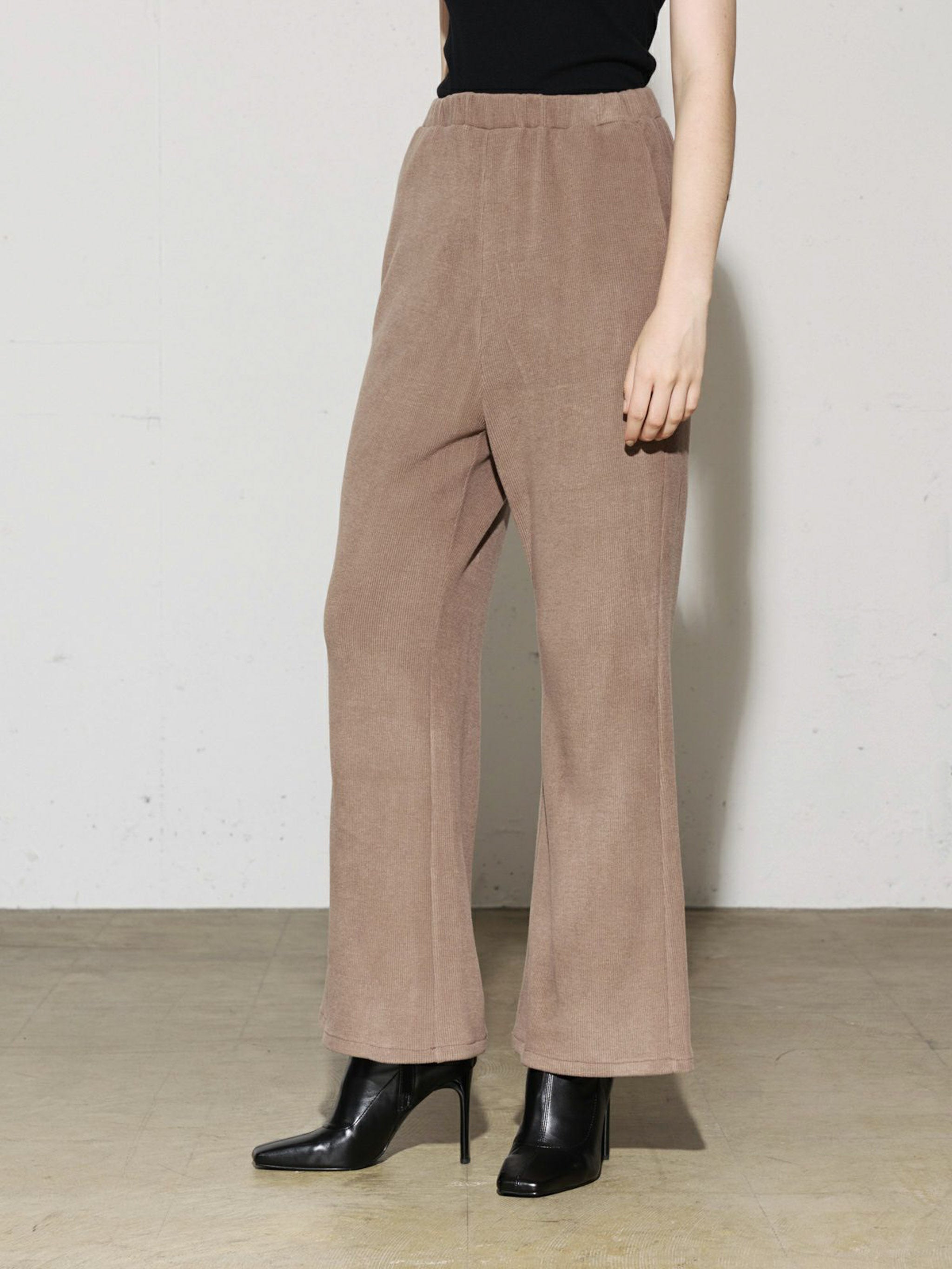 リブフレアパンツ