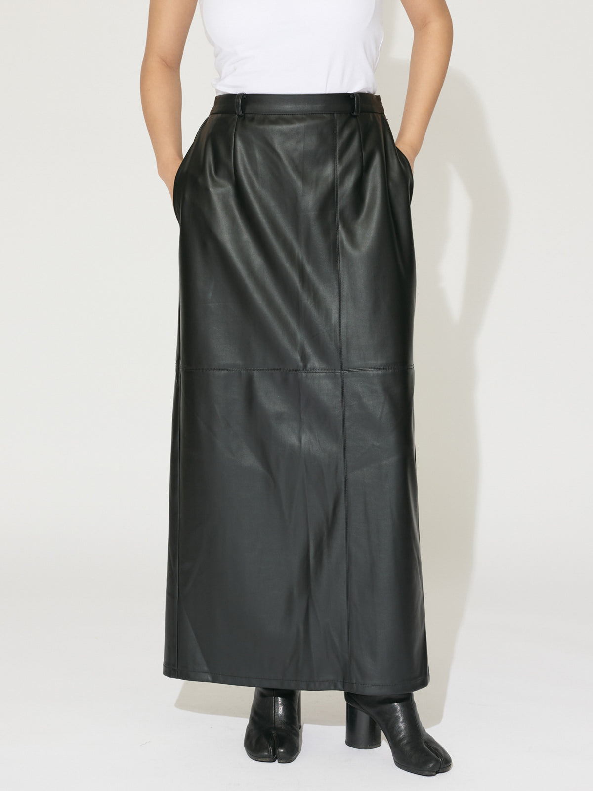 シンセティックレザータイトスカート 5-8001