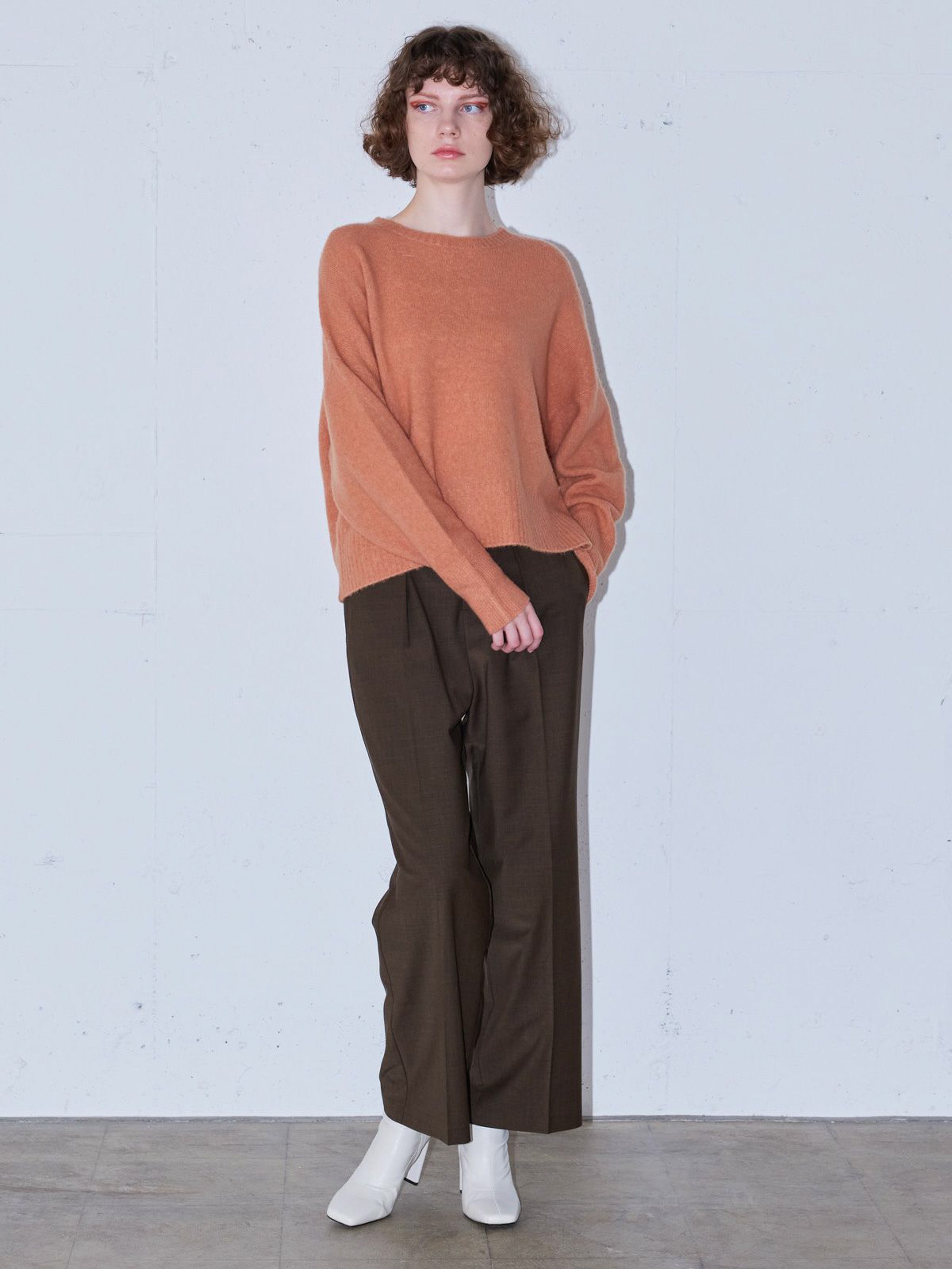 センタープレスストレートパンツ(3-1014)