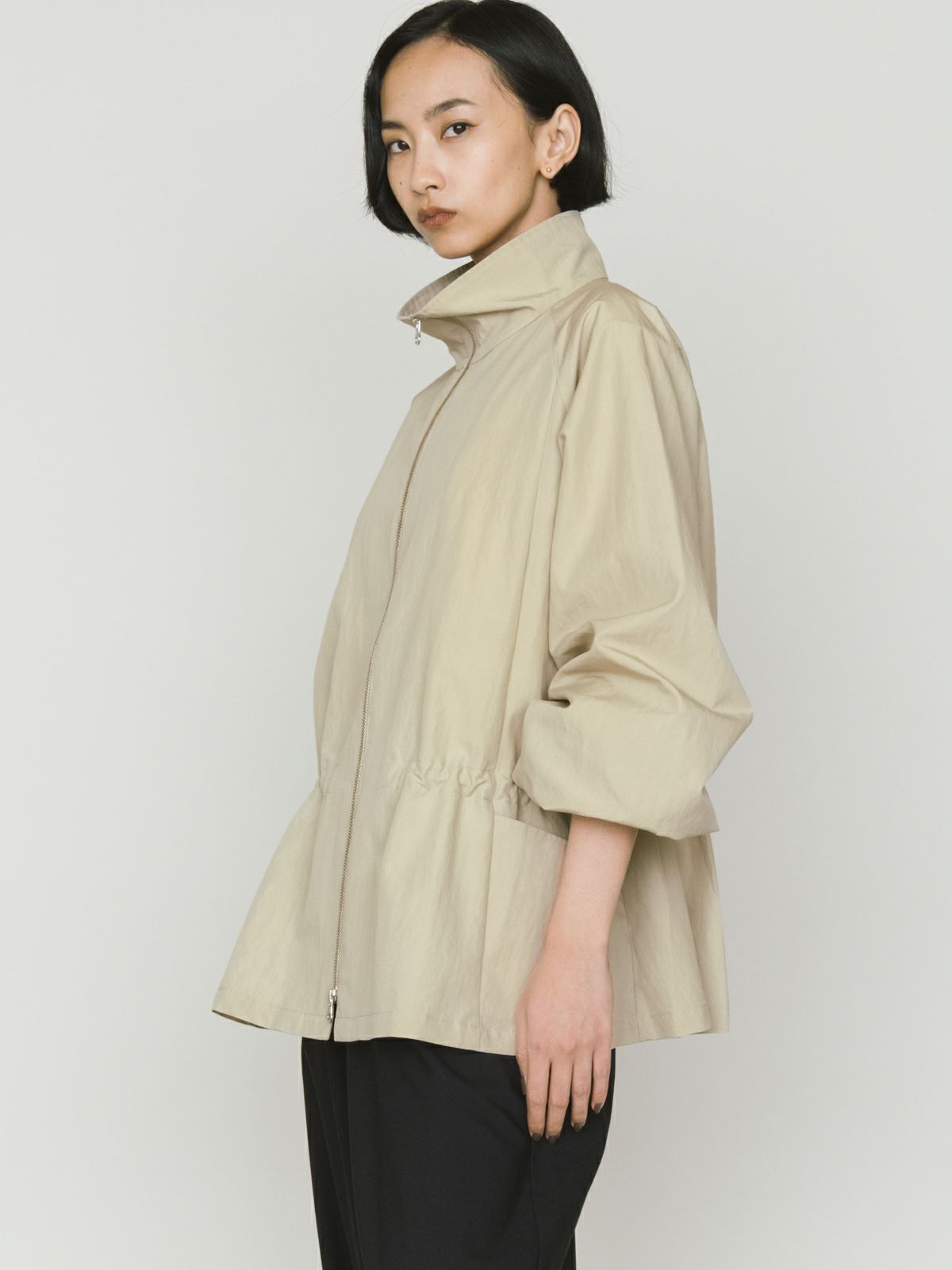tent line zip blouson